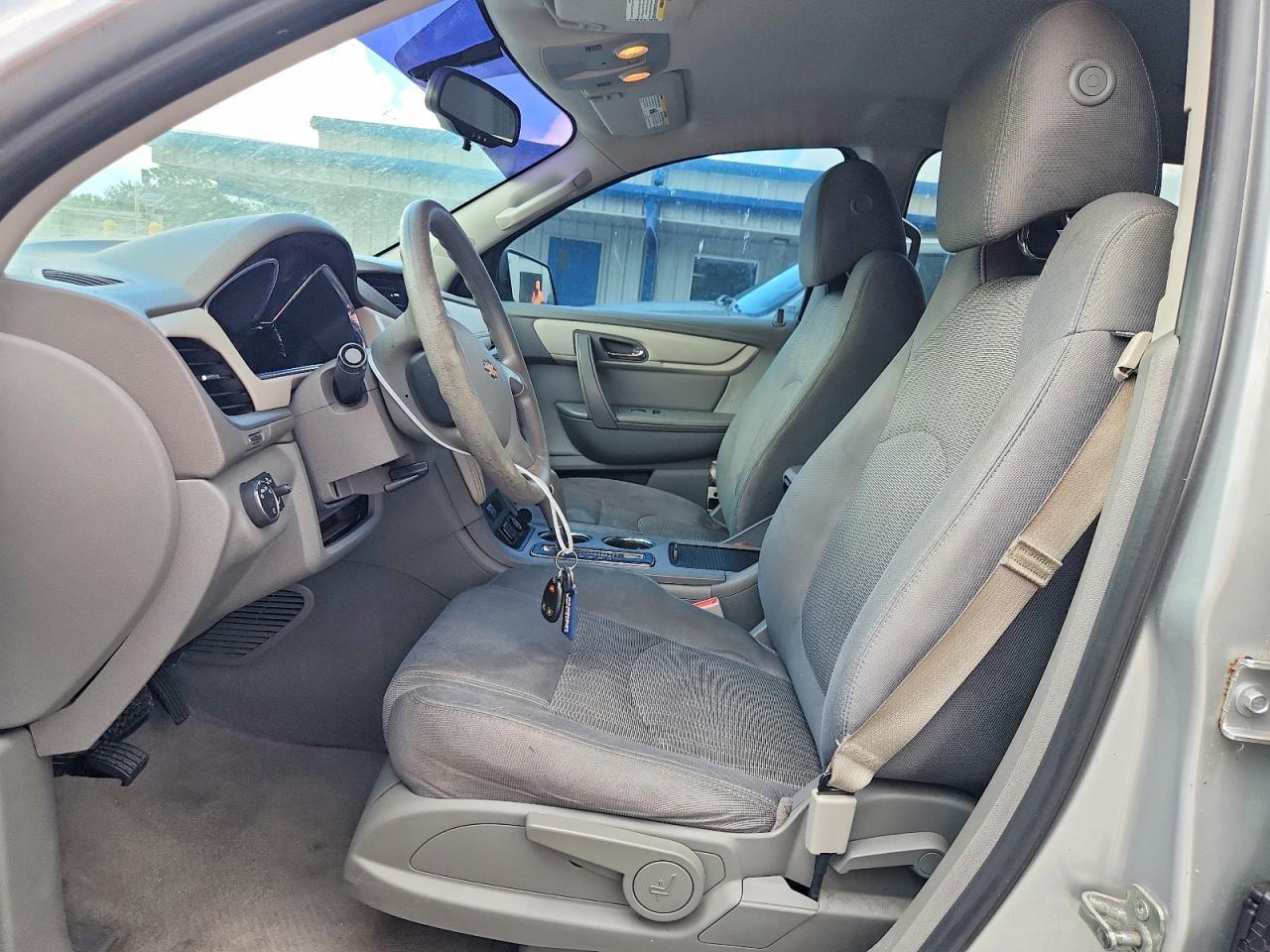 2017 Chevrolet Traverse Ls - zdjęcie 7