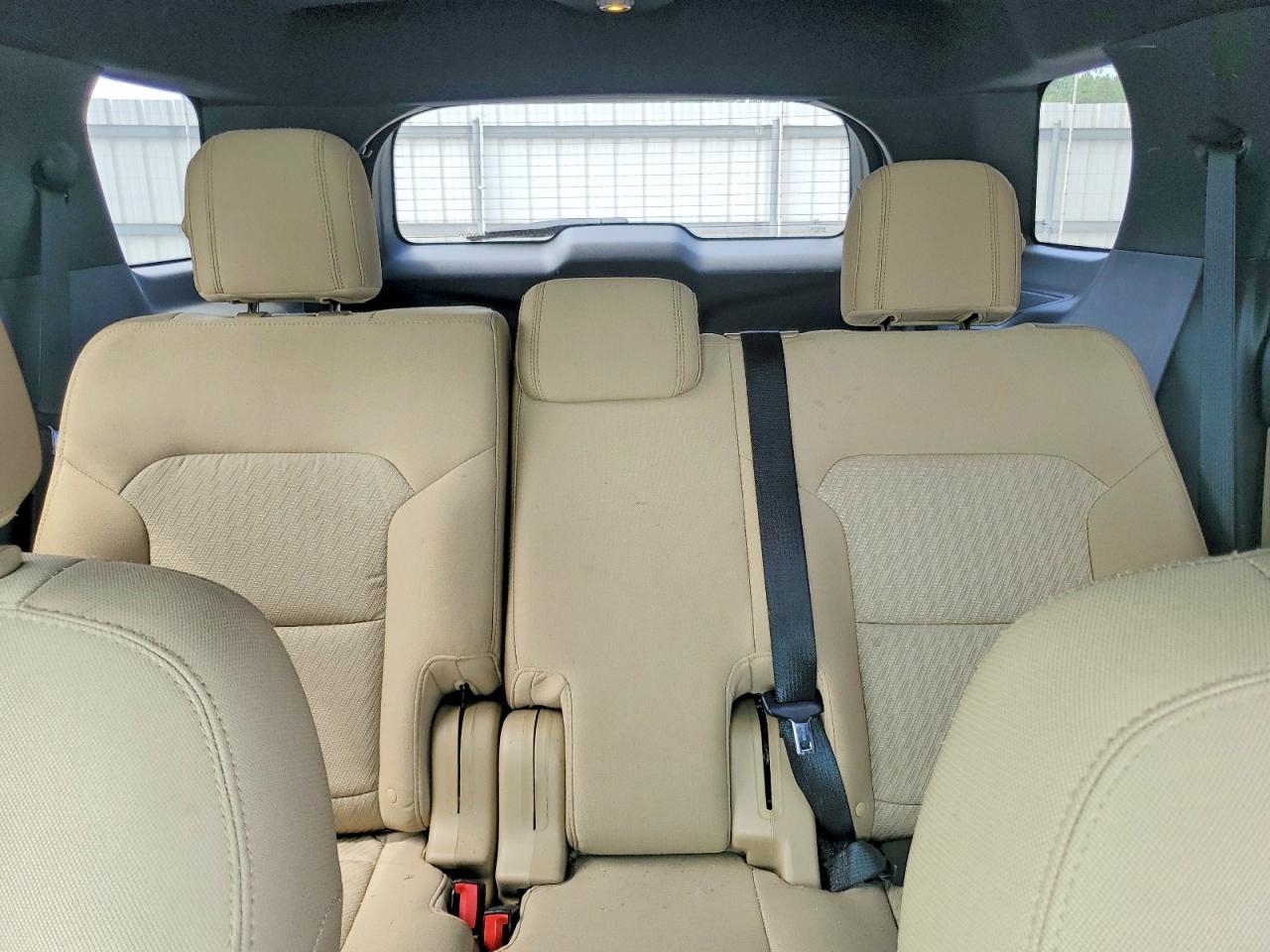 2016 Ford Explorer - zdjęcie 10