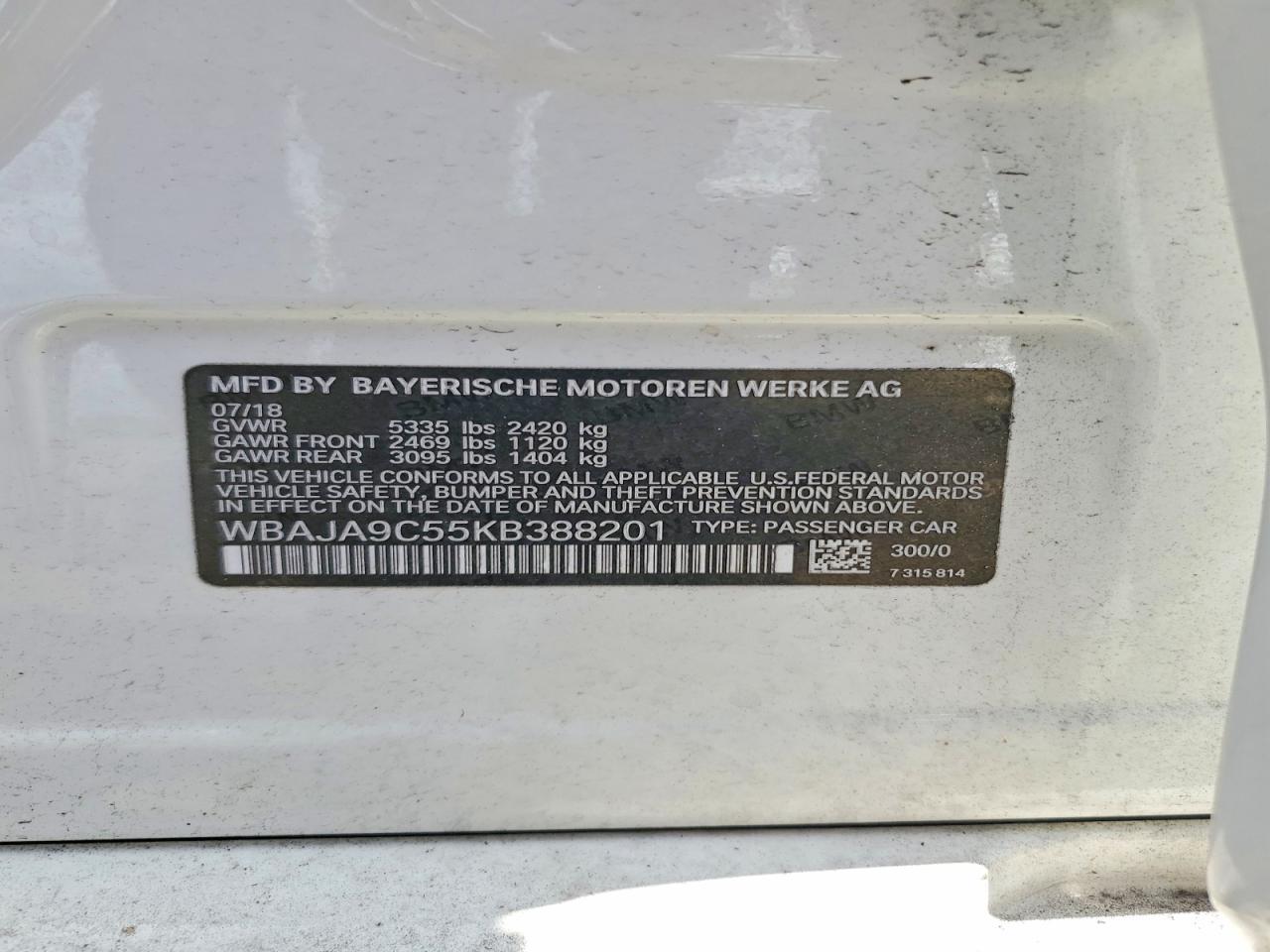 2019 BMW 530E - zdjęcie 12