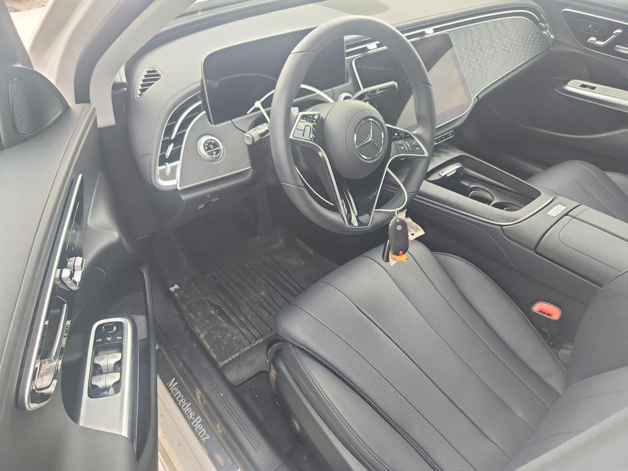 2026 Mercedes-Benz E 350 - zdjęcie 8