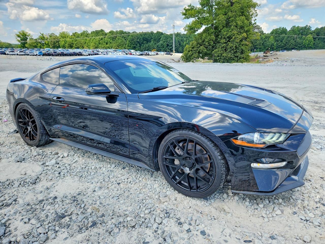 2019 Ford Mustang Gt - zdjęcie 4