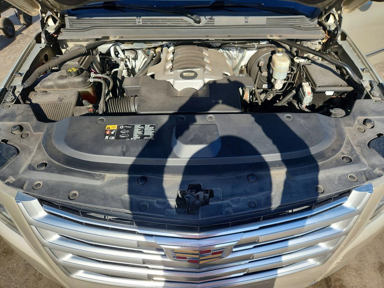 2016 Cadillac Escalade Platinum - zdjęcie 12