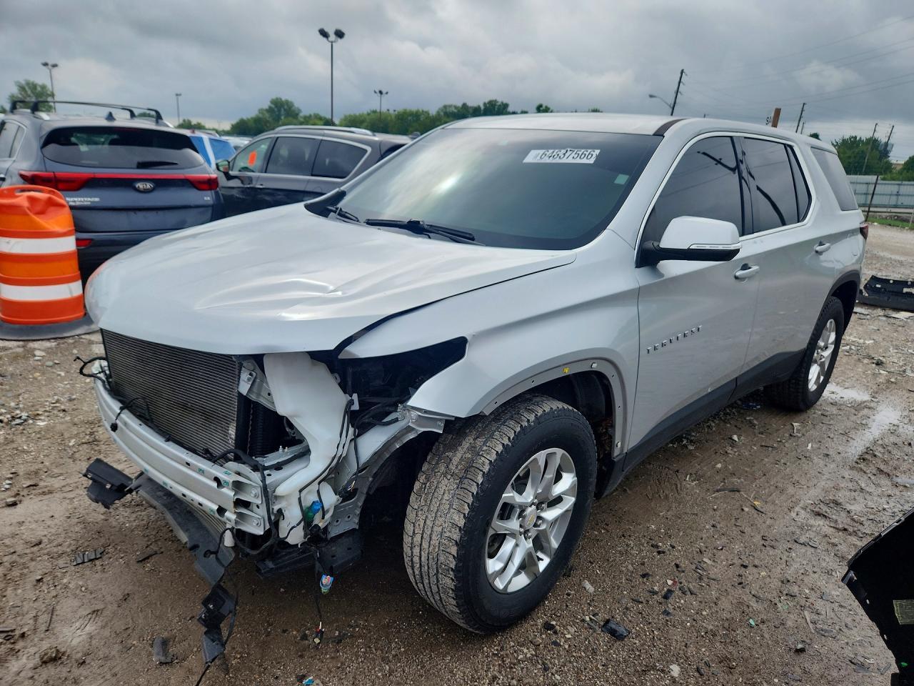 2022 Chevrolet Traverse Ls - zdjęcie główne
