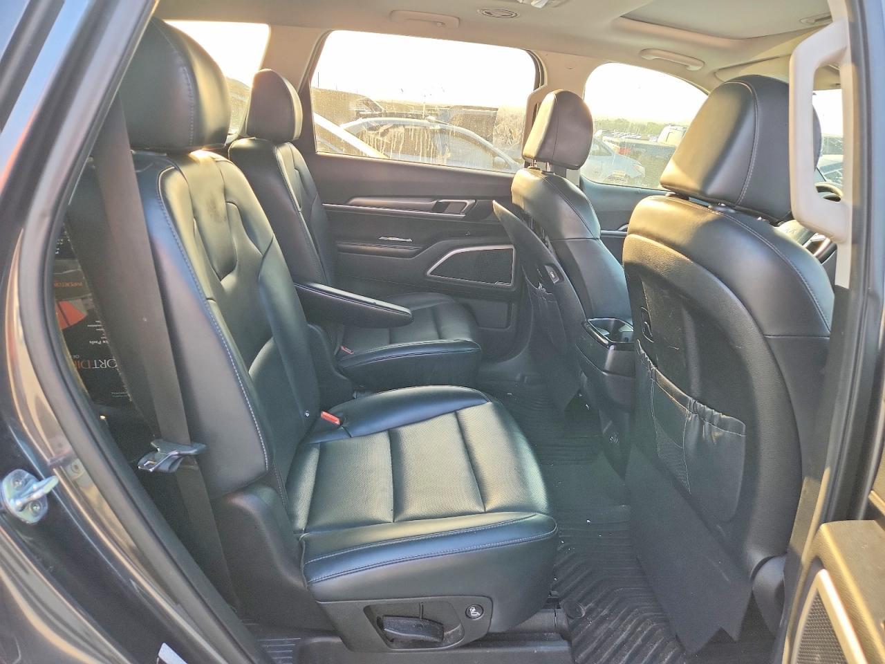 2022 Kia Telluride S - zdjęcie 10