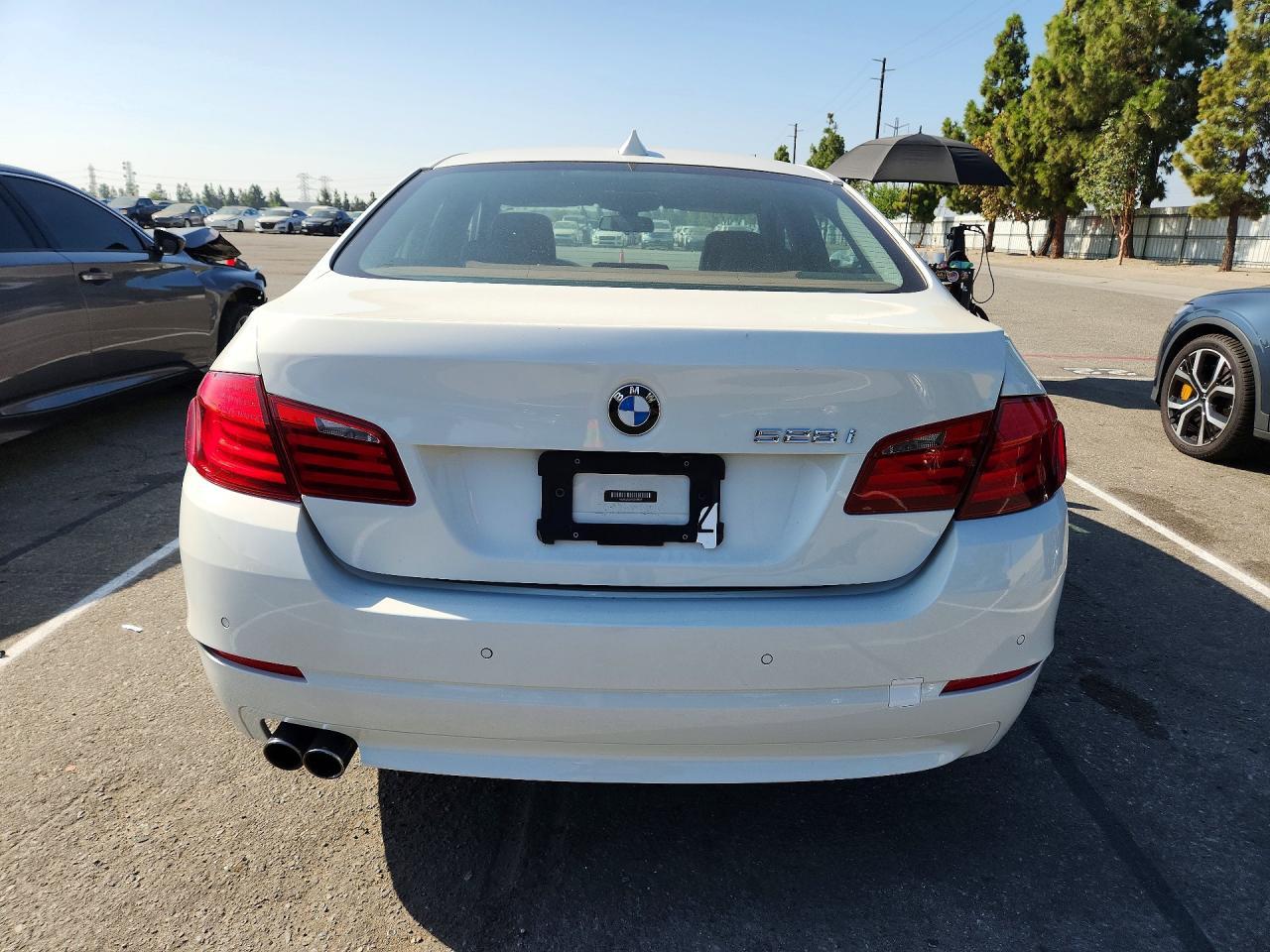 2013 BMW 528 I - zdjęcie 6