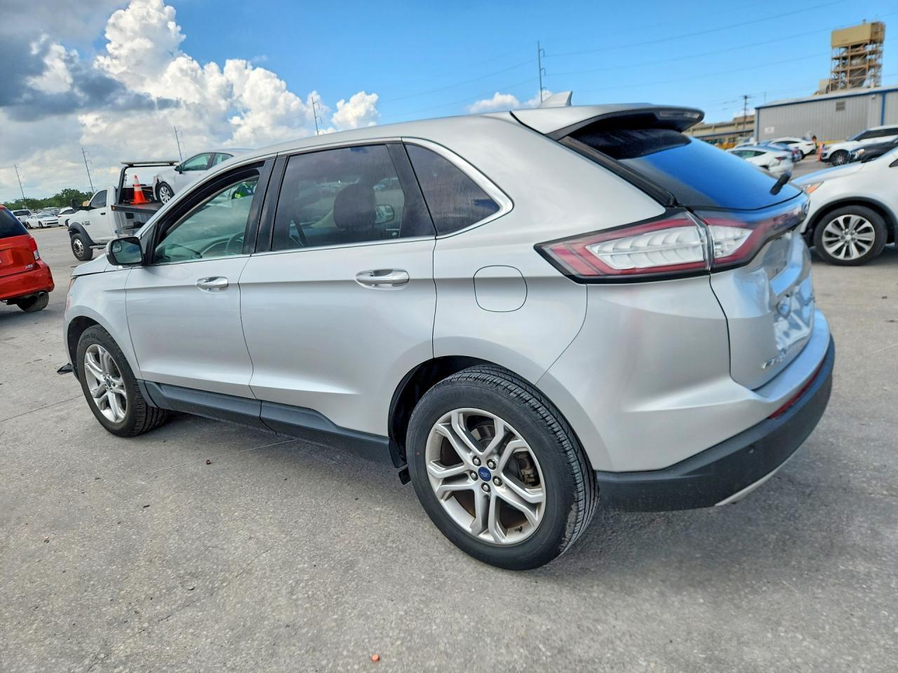 2018 Ford Edge Titanium - zdjęcie 2