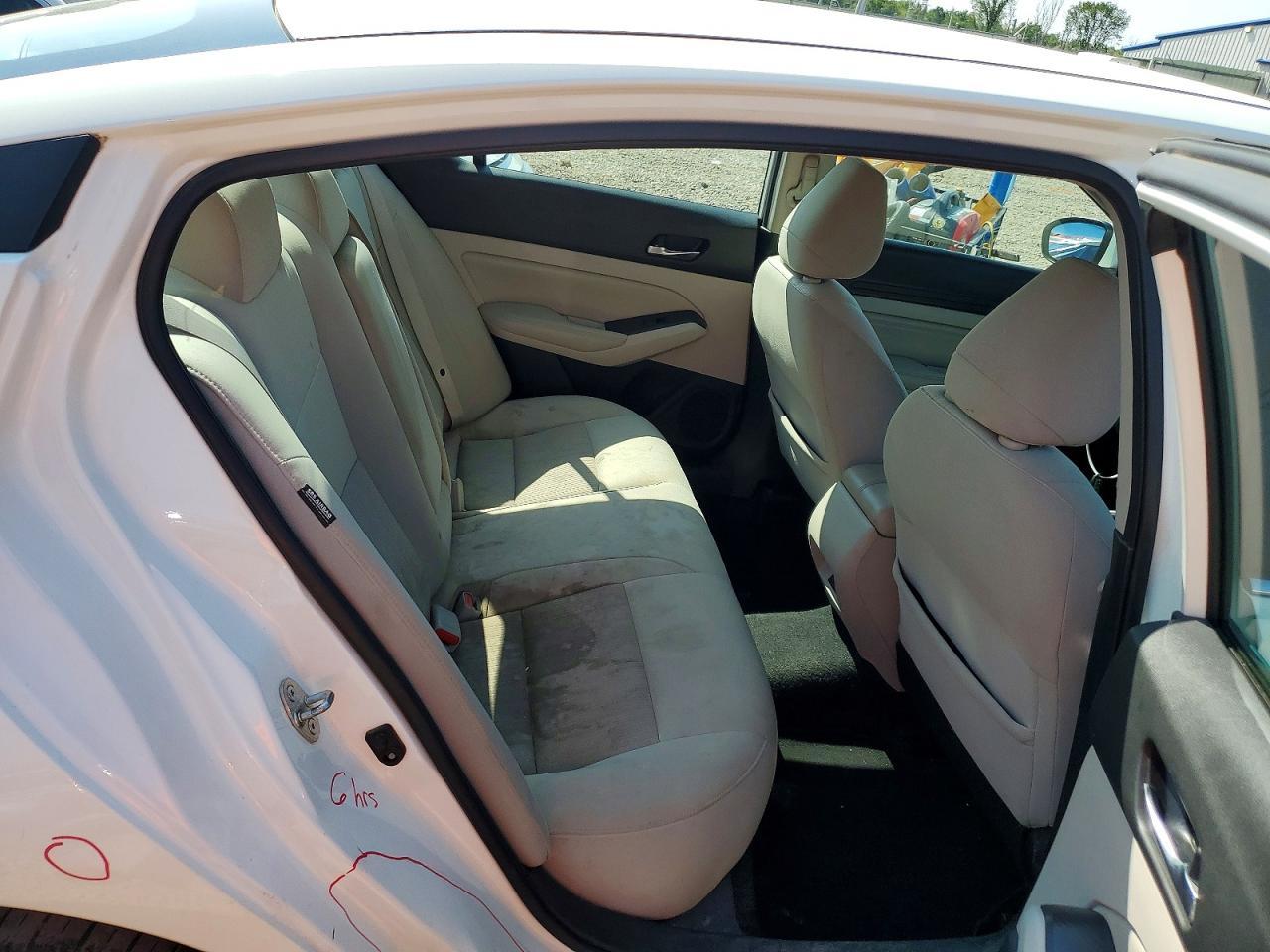 2019 Nissan Altima S - zdjęcie 10