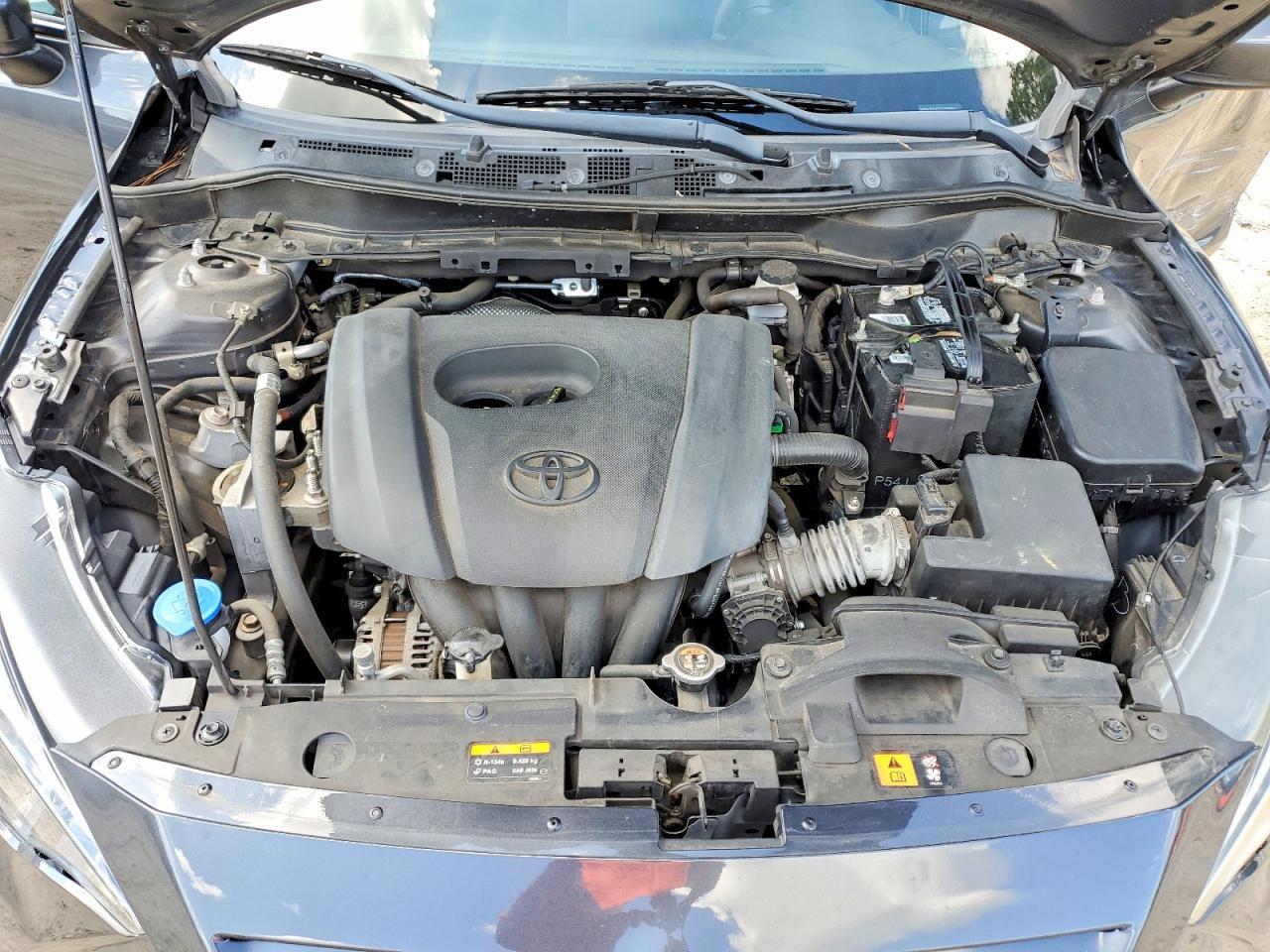 2018 Toyota Yaris Ia Base - zdjęcie 11