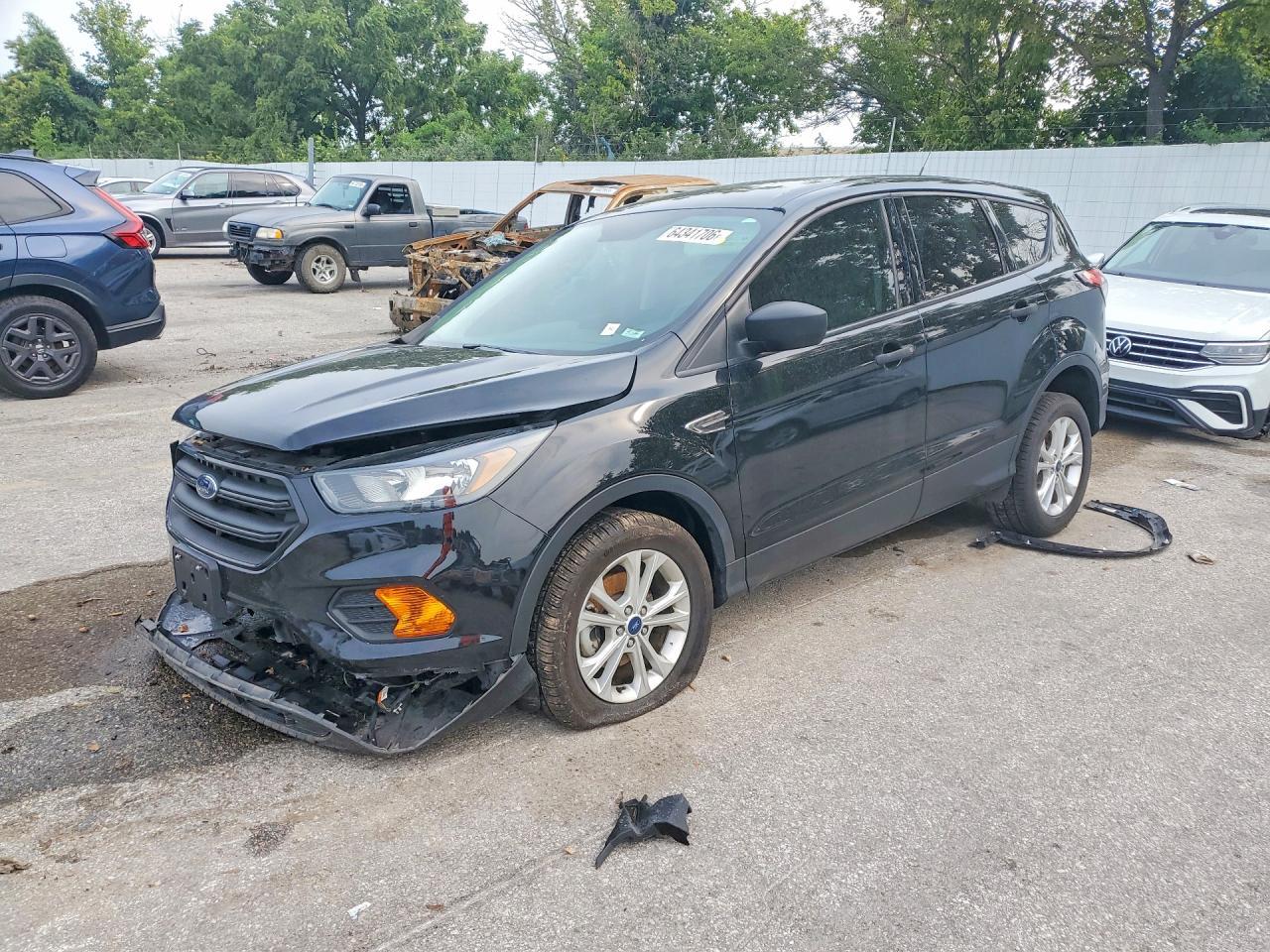 2018 Ford Escape S - zdjęcie główne