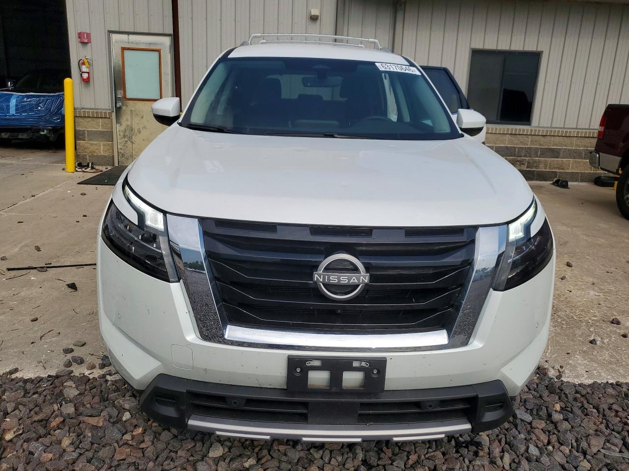 2025 Nissan Pathfinder Sl - zdjęcie 5