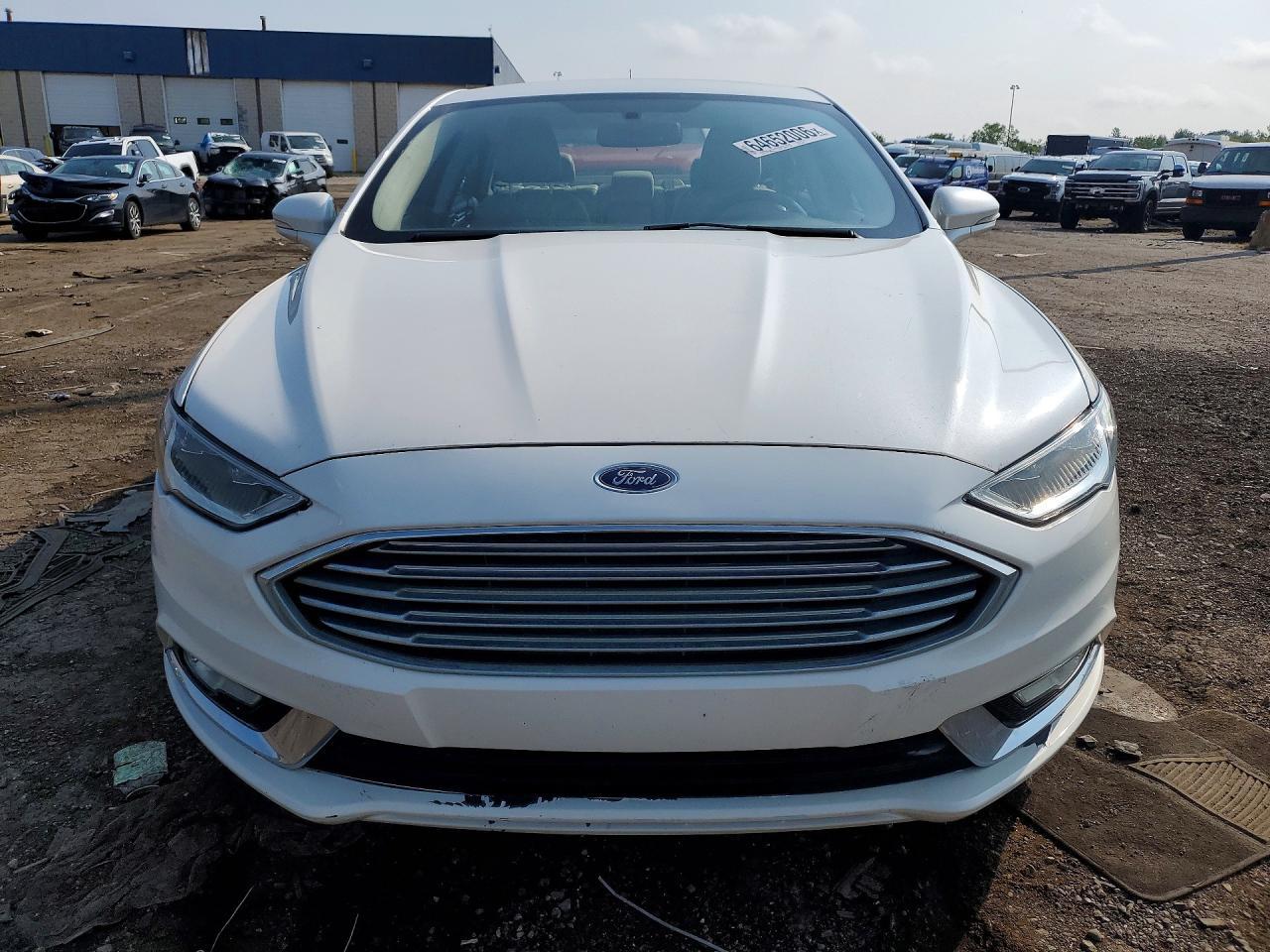 2017 Ford Fusion Titanium Hev - zdjęcie 5