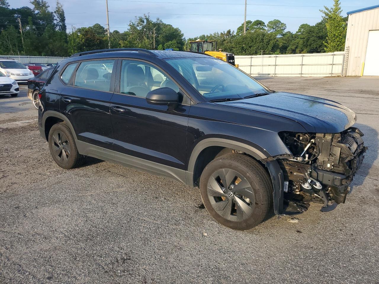2025 Volkswagen Taos S - zdjęcie 4