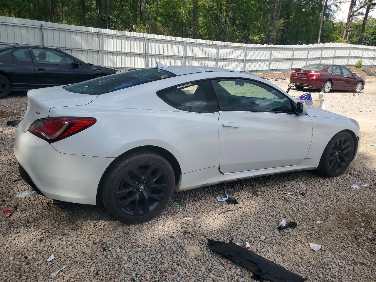 2013 Hyundai Genesis Coupe 2.0T - zdjęcie 3