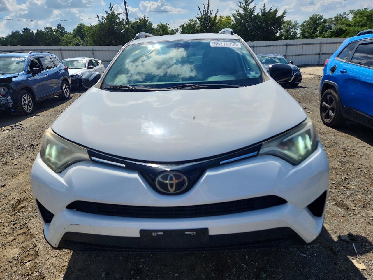 2017 Toyota Rav4 Le - zdjęcie 5