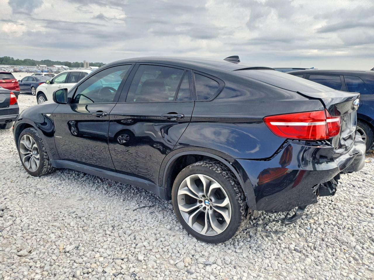 2013 BMW X6 xDrive50I - zdjęcie 2