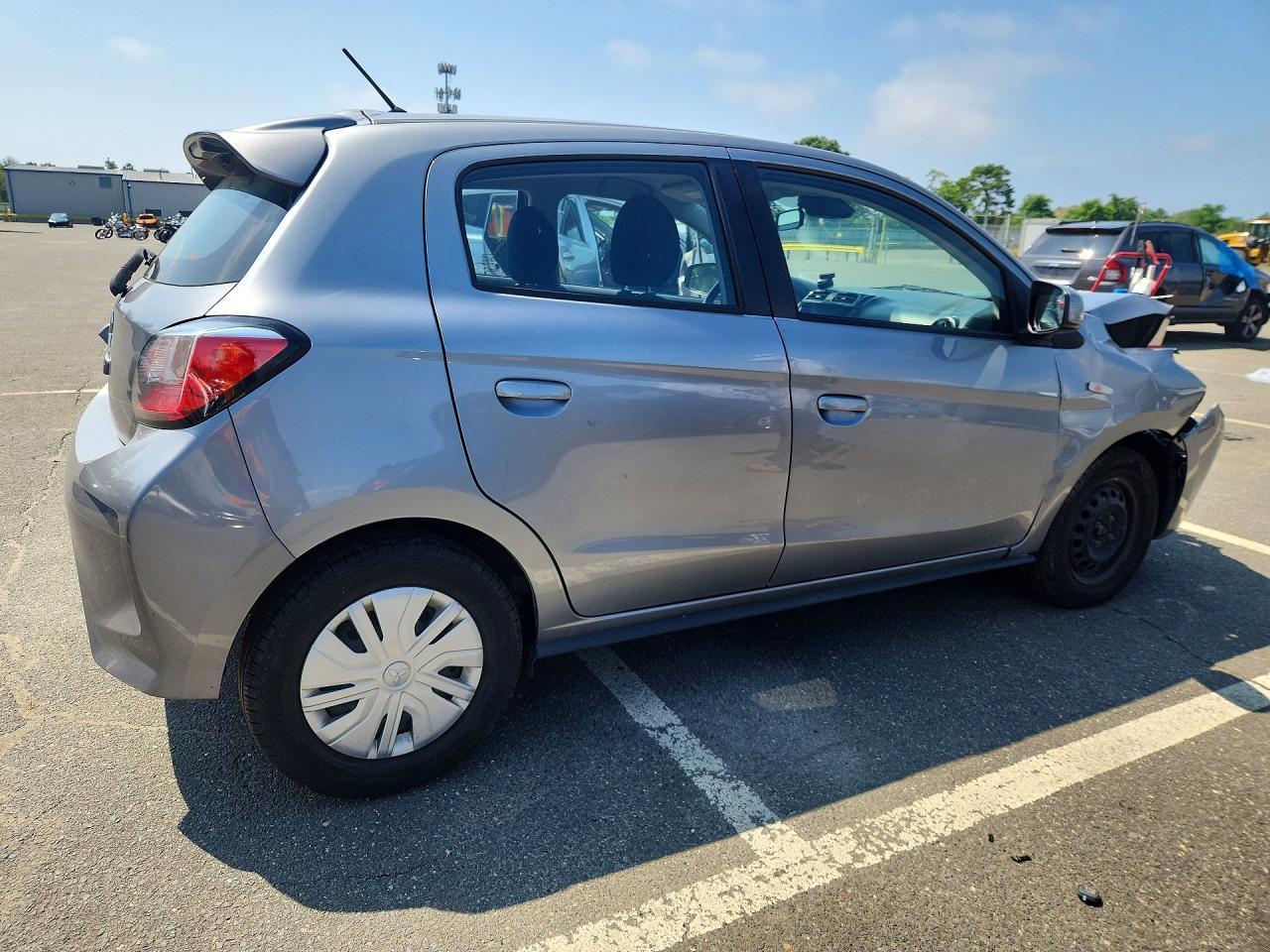 2022 Mitsubishi Mirage De - zdjęcie 3