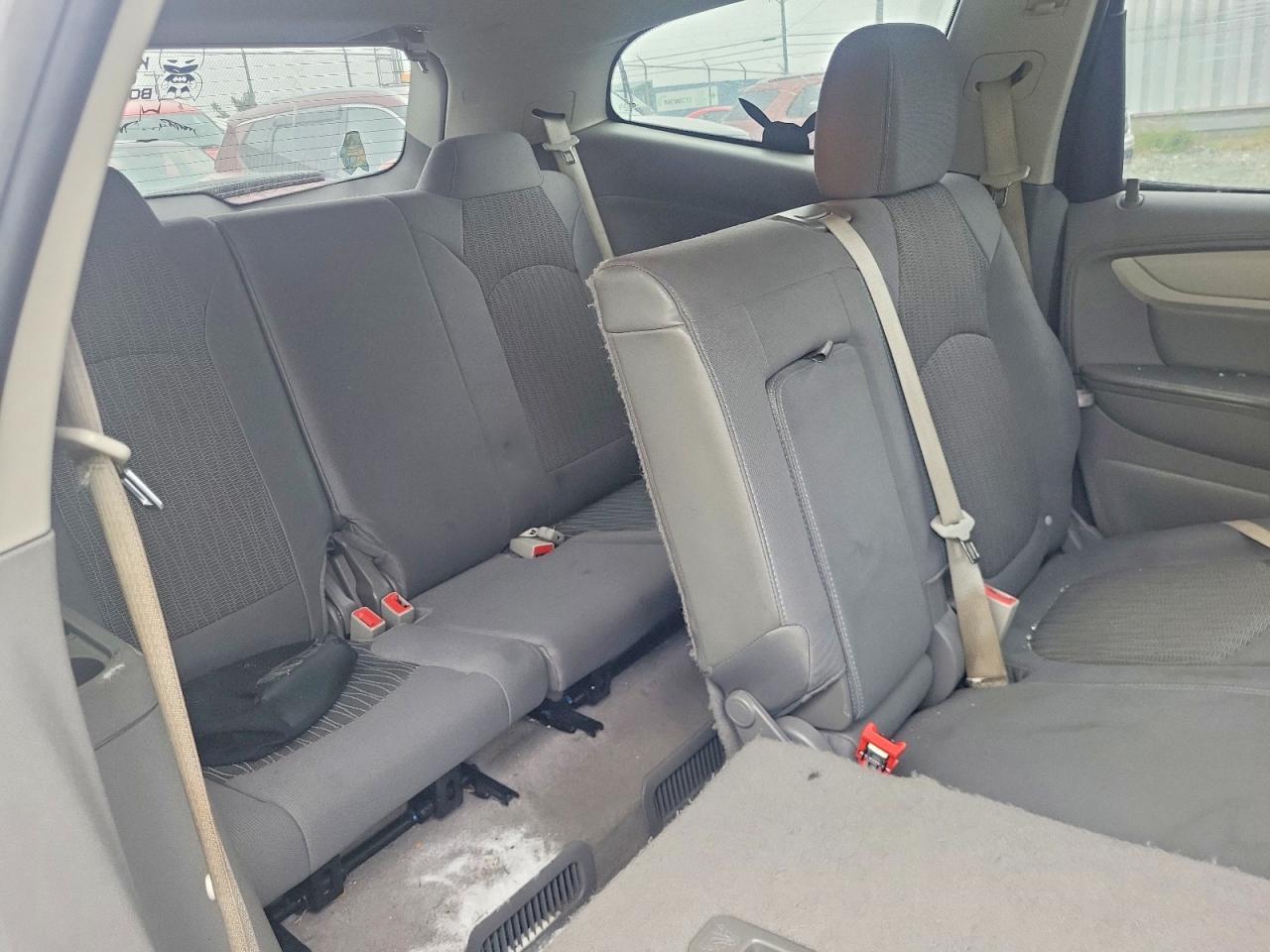 2017 Chevrolet Traverse Ls - zdjęcie 11