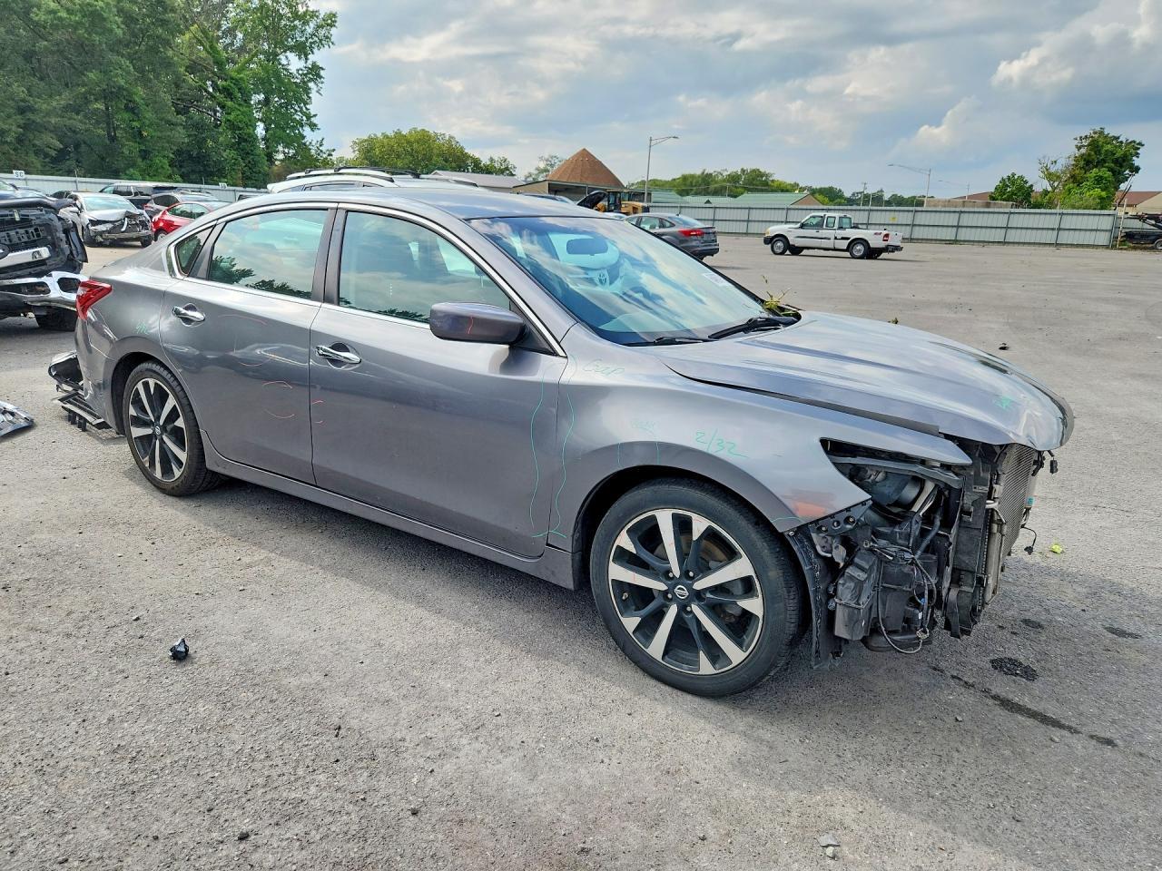 2018 Nissan Altima 2.5 Sr - zdjęcie 4