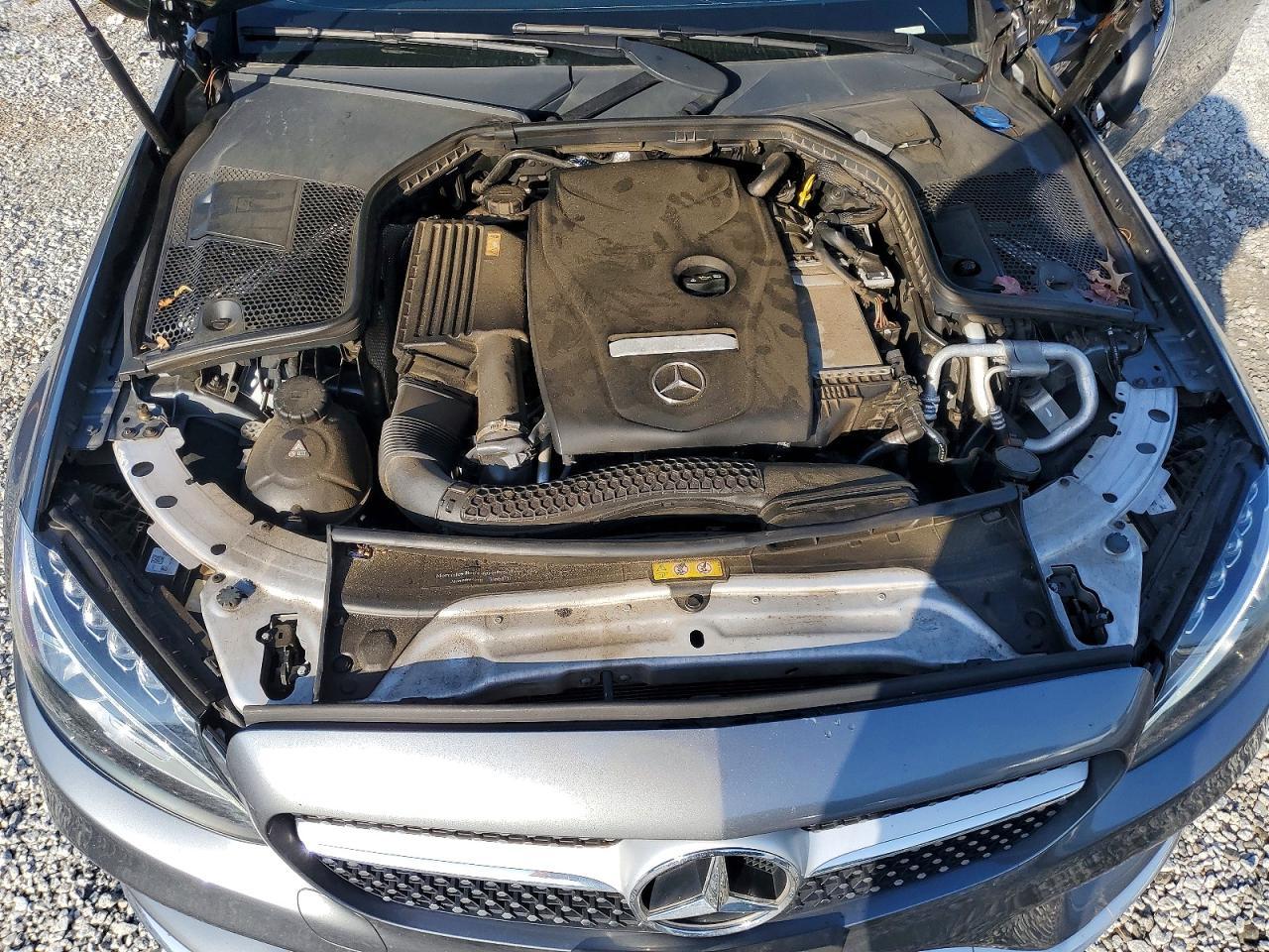 2017 Mercedes-Benz C 300 4Matic - zdjęcie 11