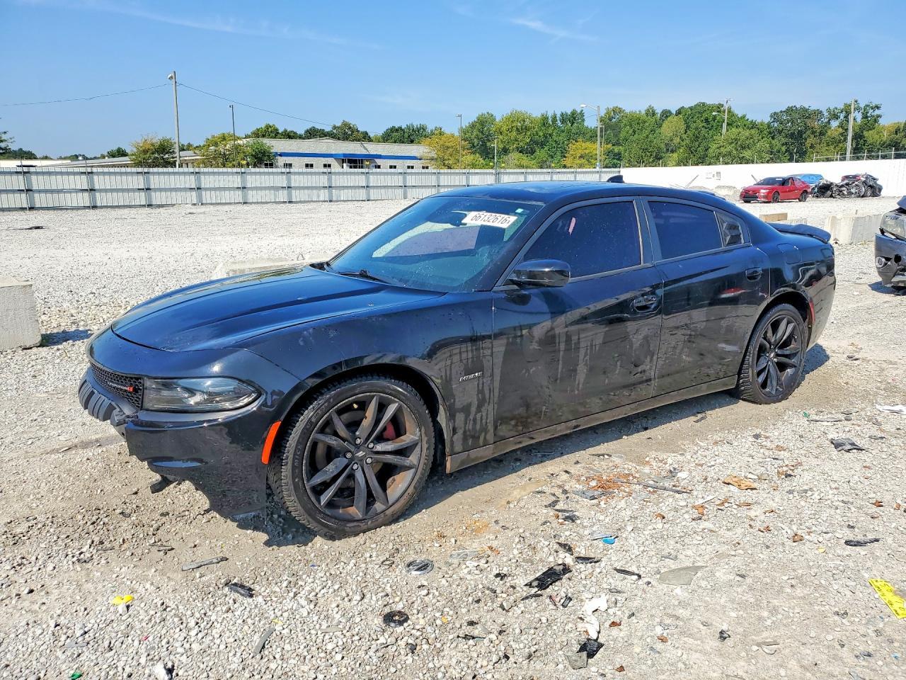 2017 Dodge Charger R/T - zdjęcie główne