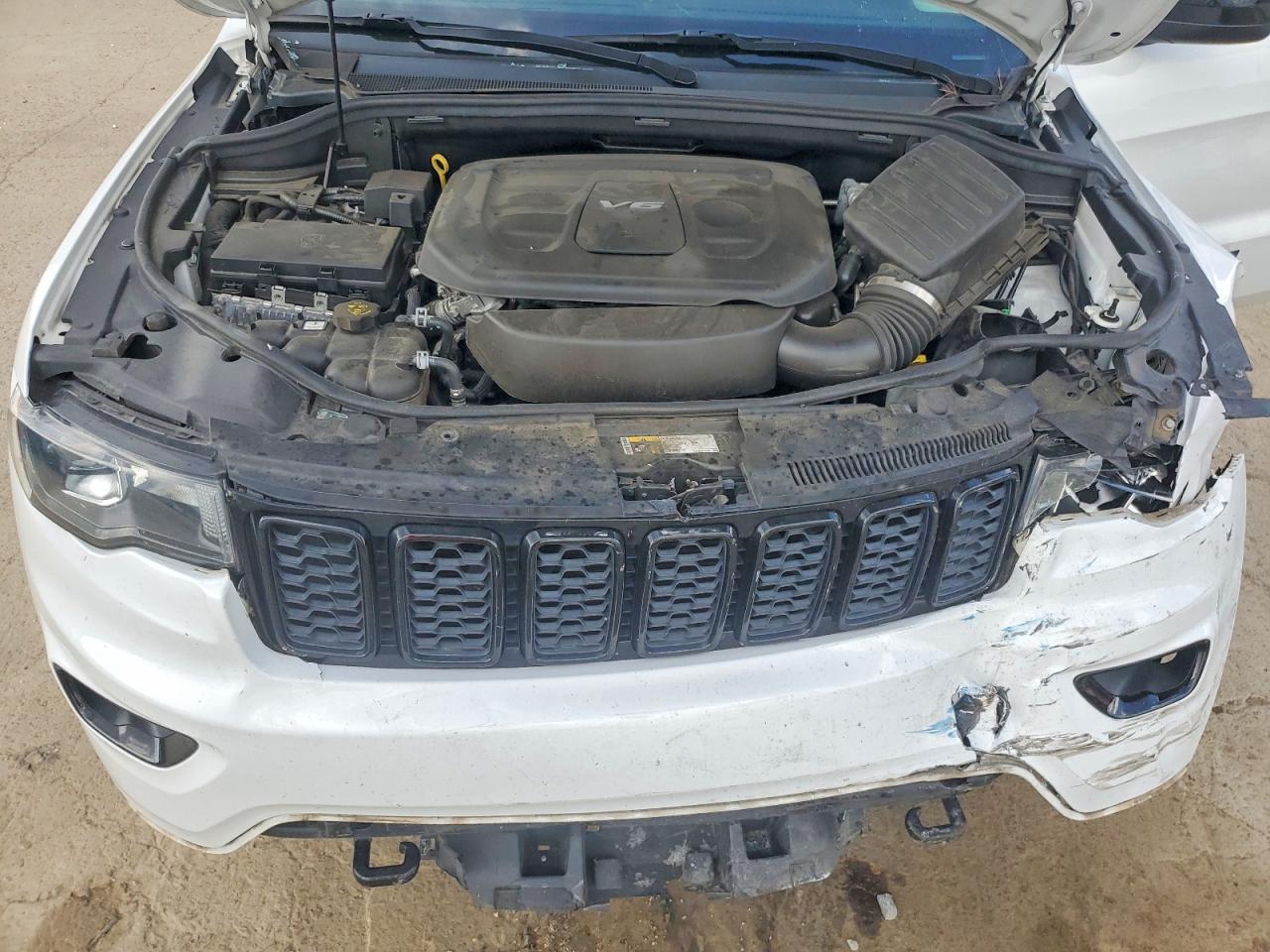 2019 Jeep Grand Cherokee Laredo - zdjęcie 11