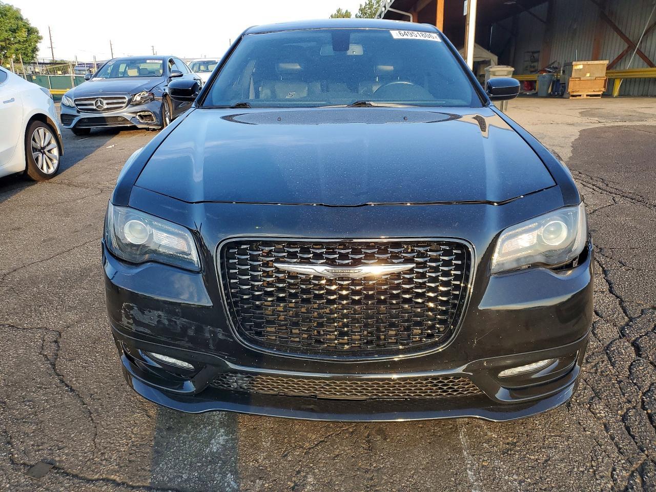 2020 Chrysler 300 S - zdjęcie 5