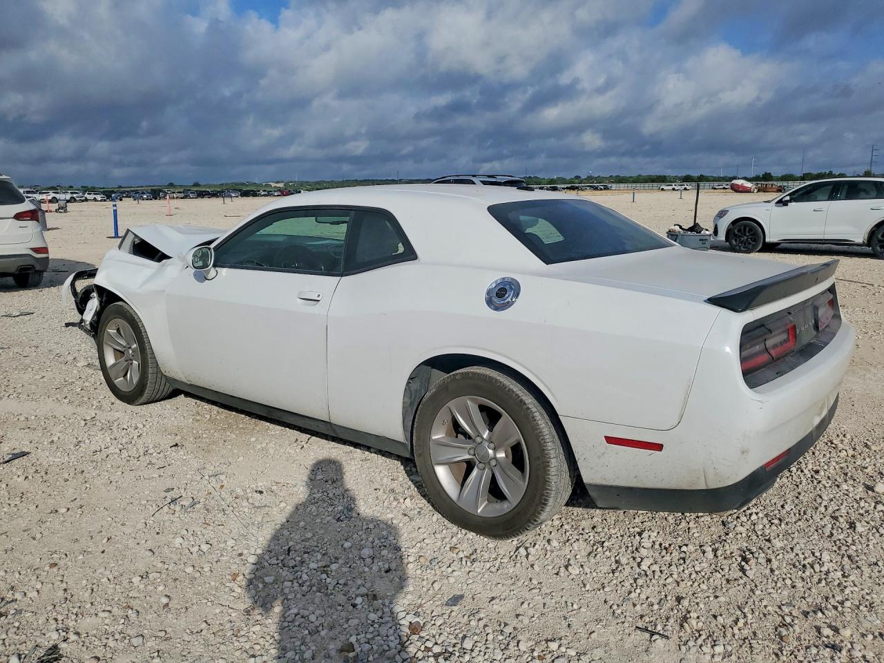 2023 Dodge Challenger Sxt - zdjęcie 2