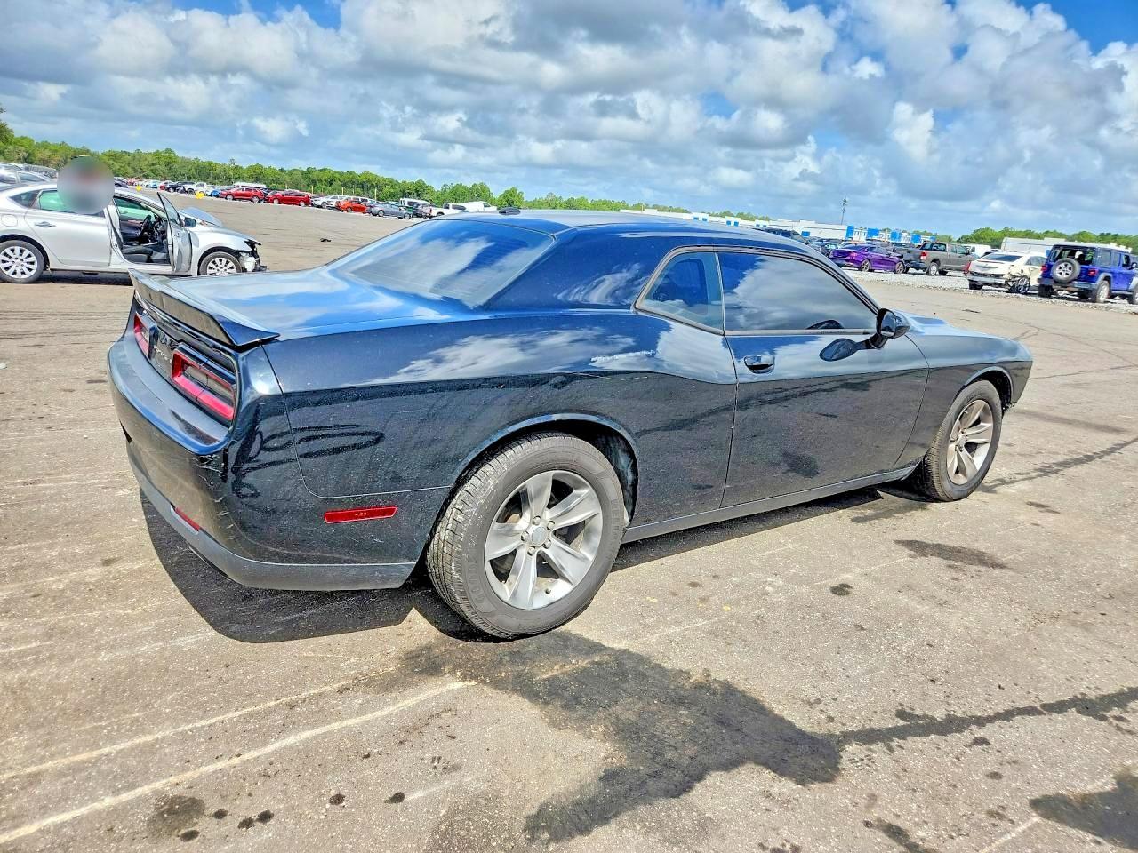 2019 Dodge Challenger Sxt - zdjęcie 3