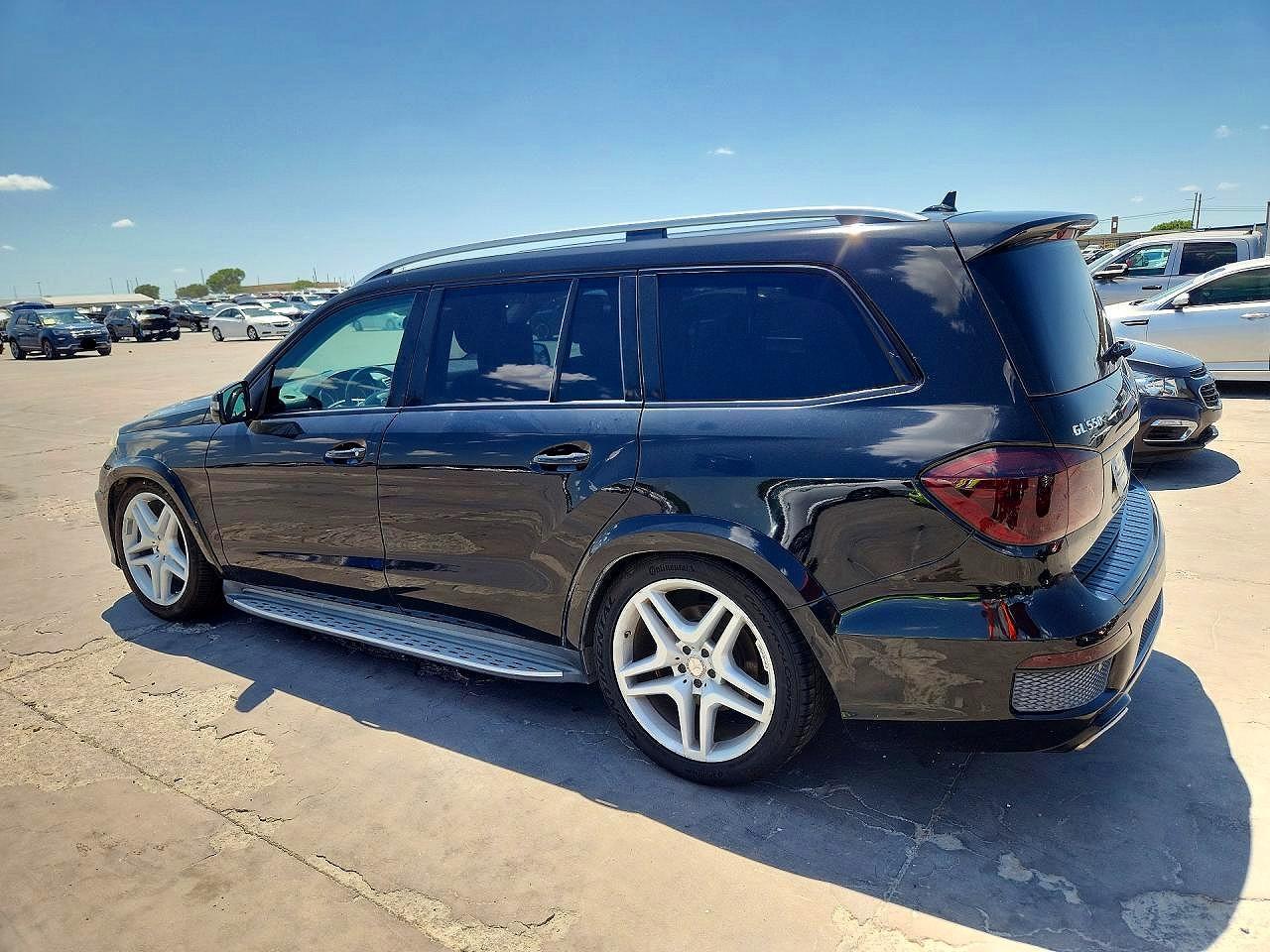 2014 Mercedes-Benz Gl 550 4Matic - zdjęcie 2