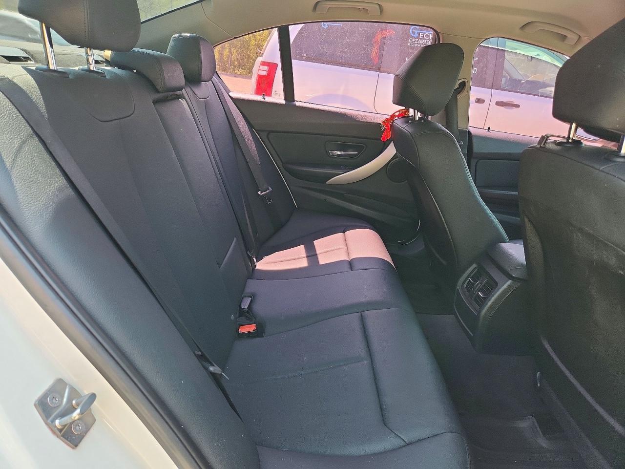 2014 BMW 320 I xDrive - zdjęcie 10