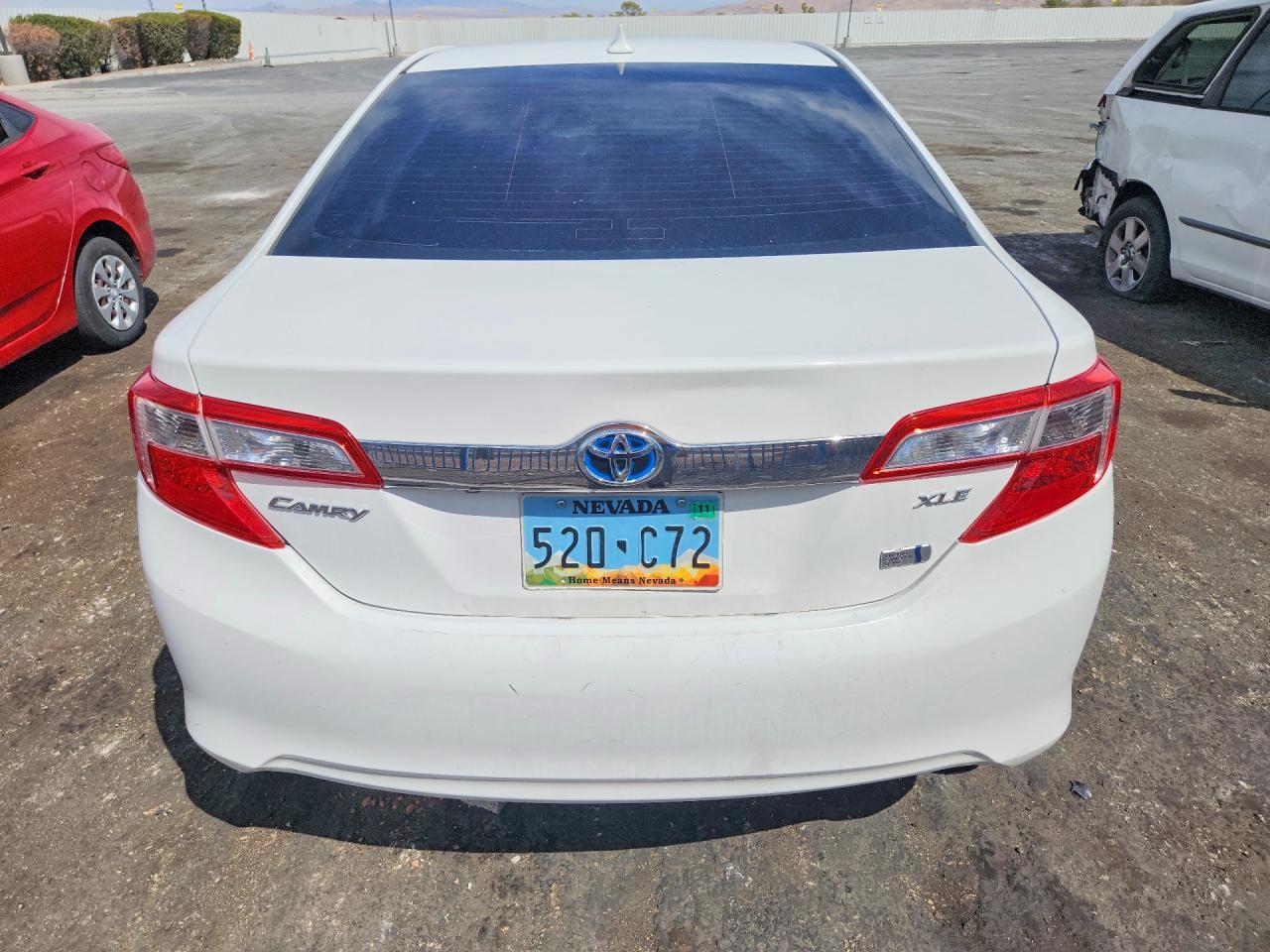 2013 Toyota Camry Hybrid - zdjęcie 6