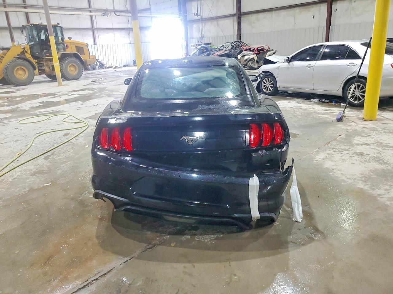2019 Ford Mustang - zdjęcie 6