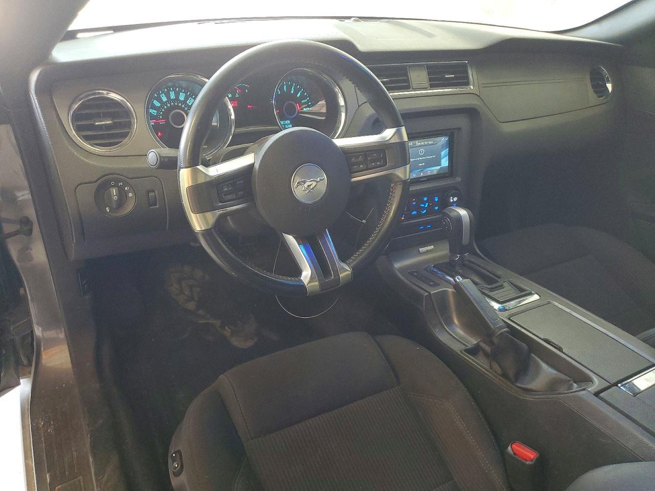 2014 Ford Mustang - zdjęcie 8
