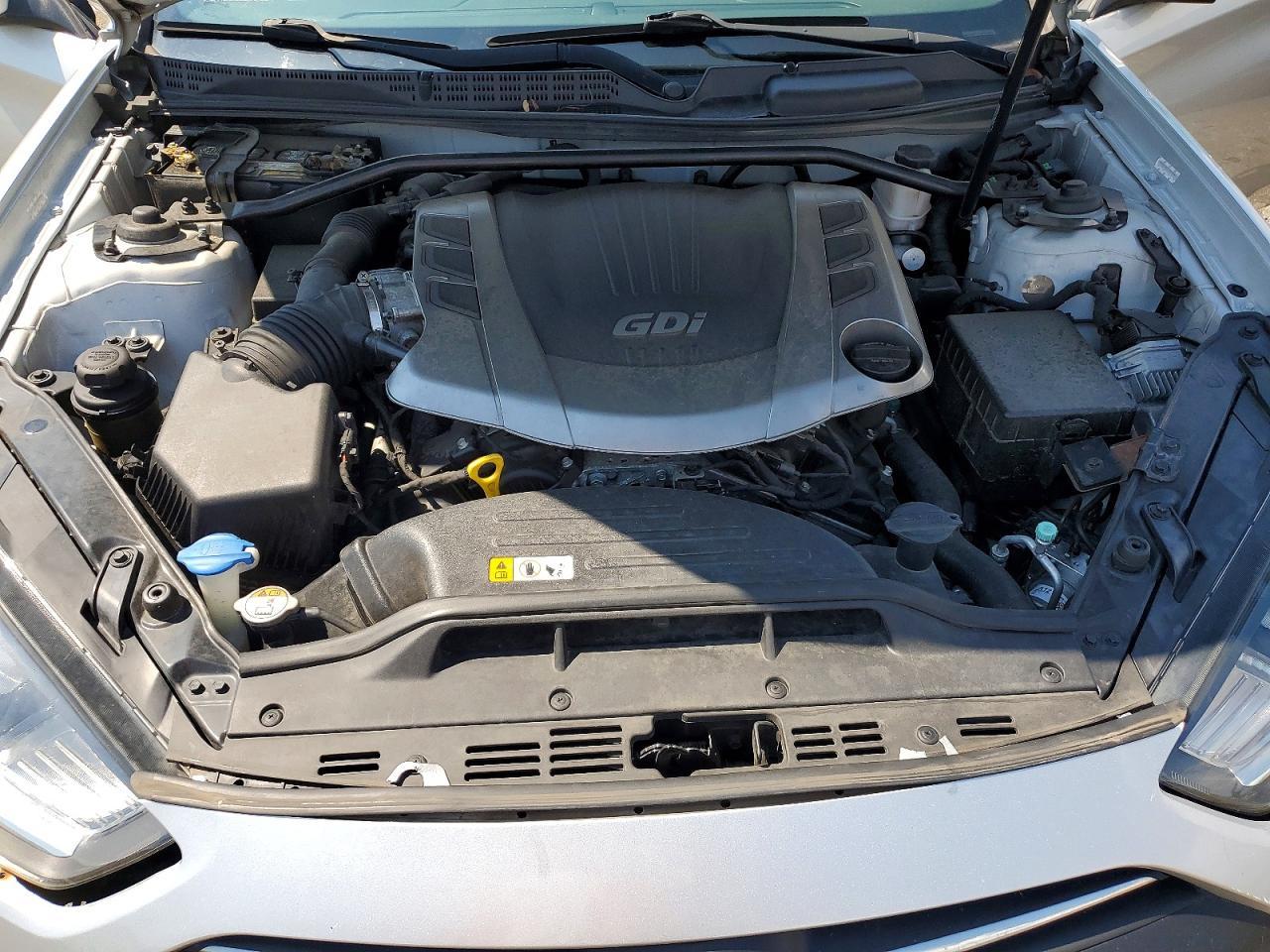 2013 Hyundai Genesis Coupe 3.8 Grand Touring - zdjęcie 11