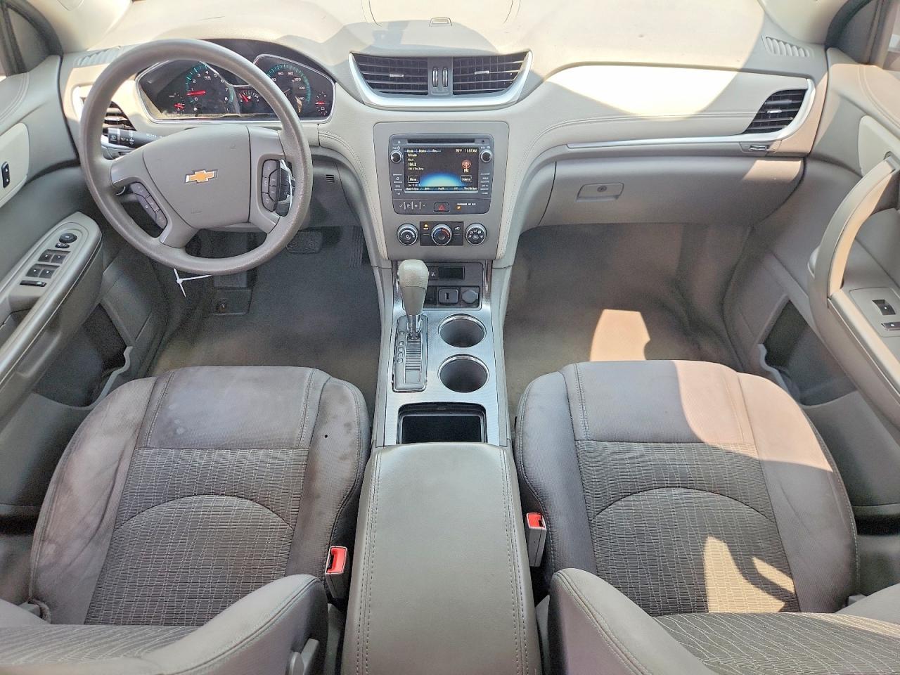 2016 Chevrolet Traverse Ls - zdjęcie 8