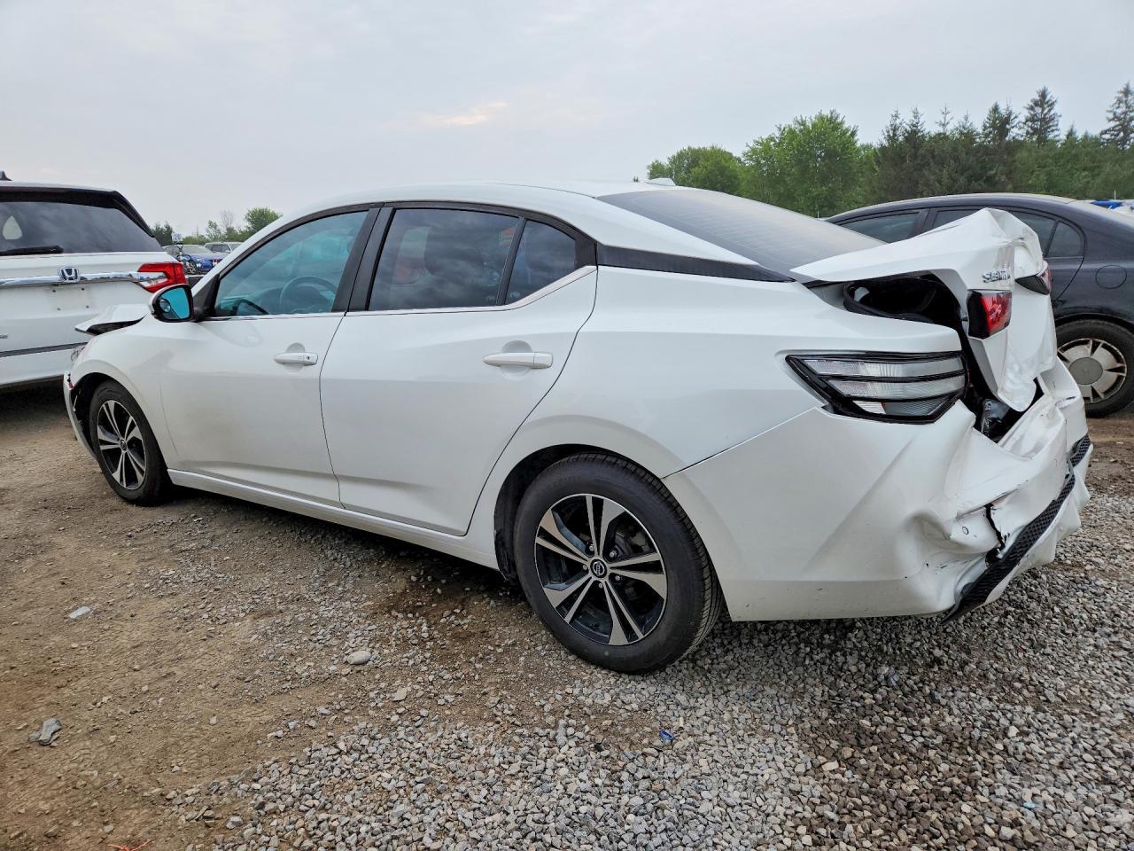 2021 Nissan Sentra Sv - zdjęcie 2