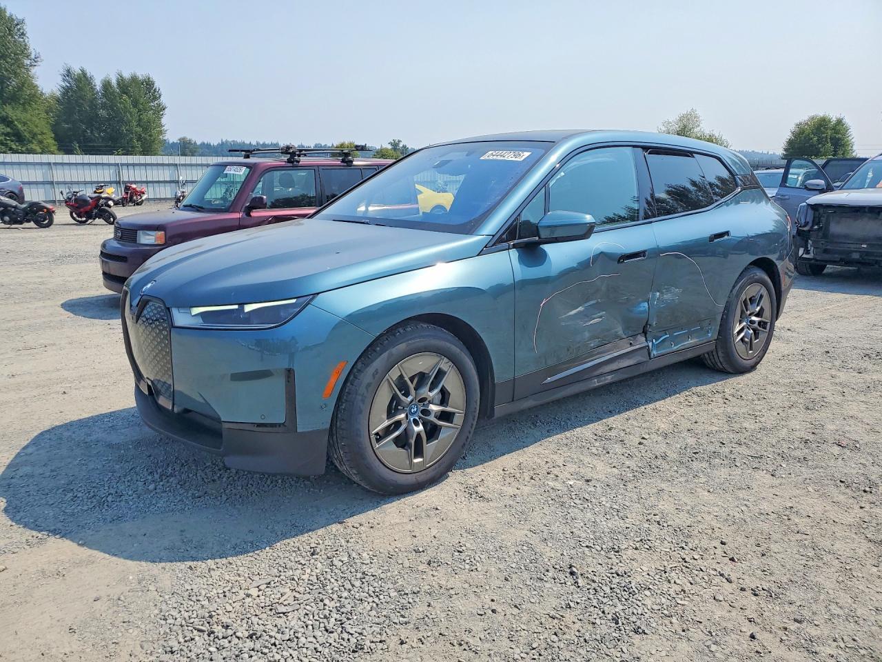 2023 BMW Ix xDrive50 - zdjęcie główne