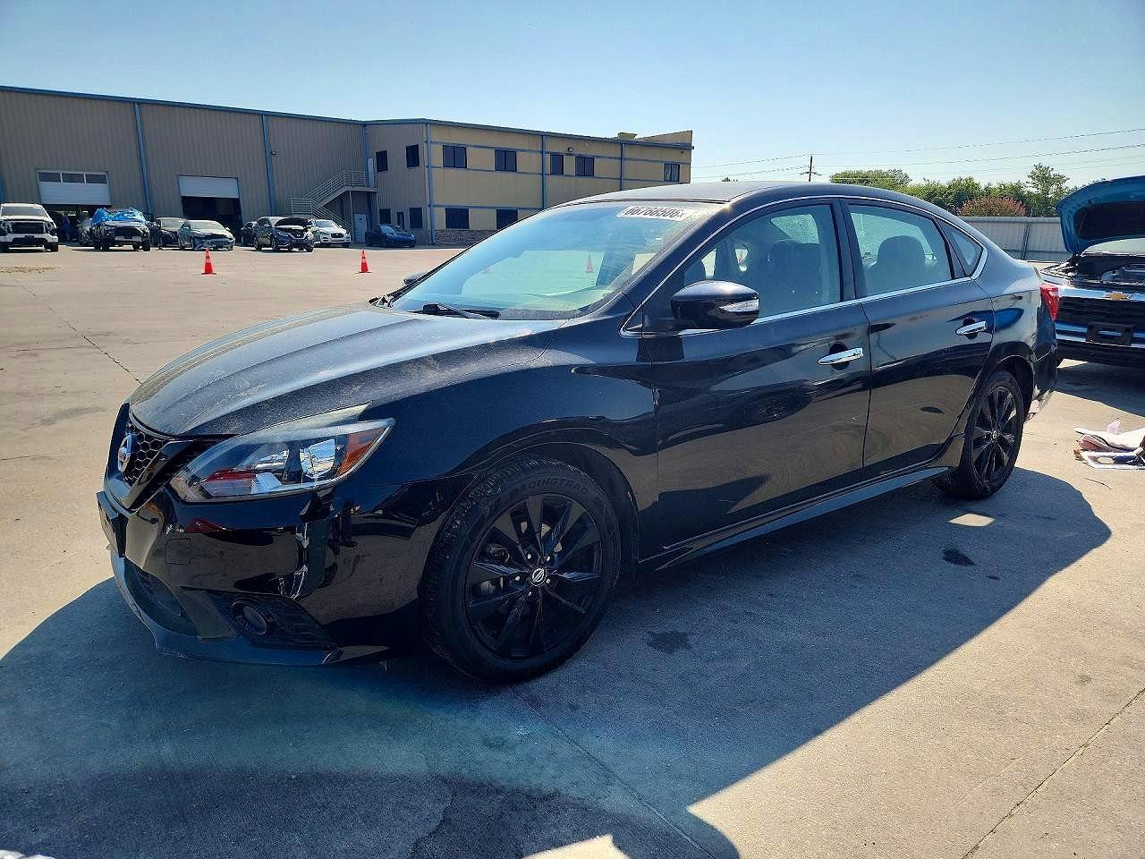 2018 Nissan Sentra Sr - zdjęcie główne
