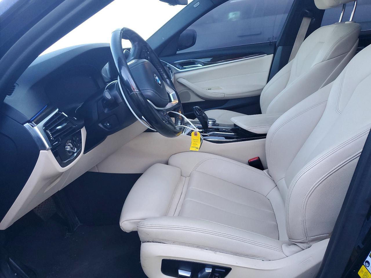 2020 BMW 530 I - zdjęcie 7