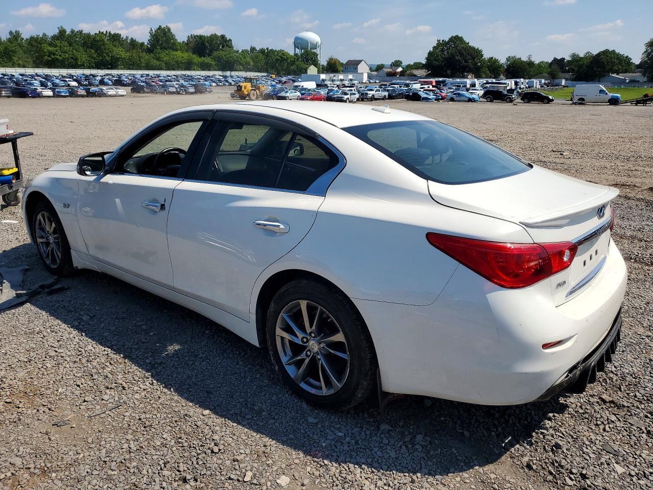 2015 Infiniti Q50 Base - zdjęcie 2