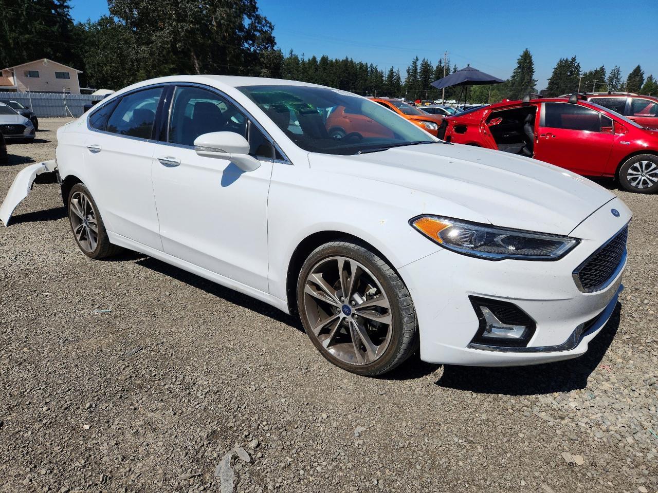 2020 Ford Fusion Titanium - zdjęcie 4