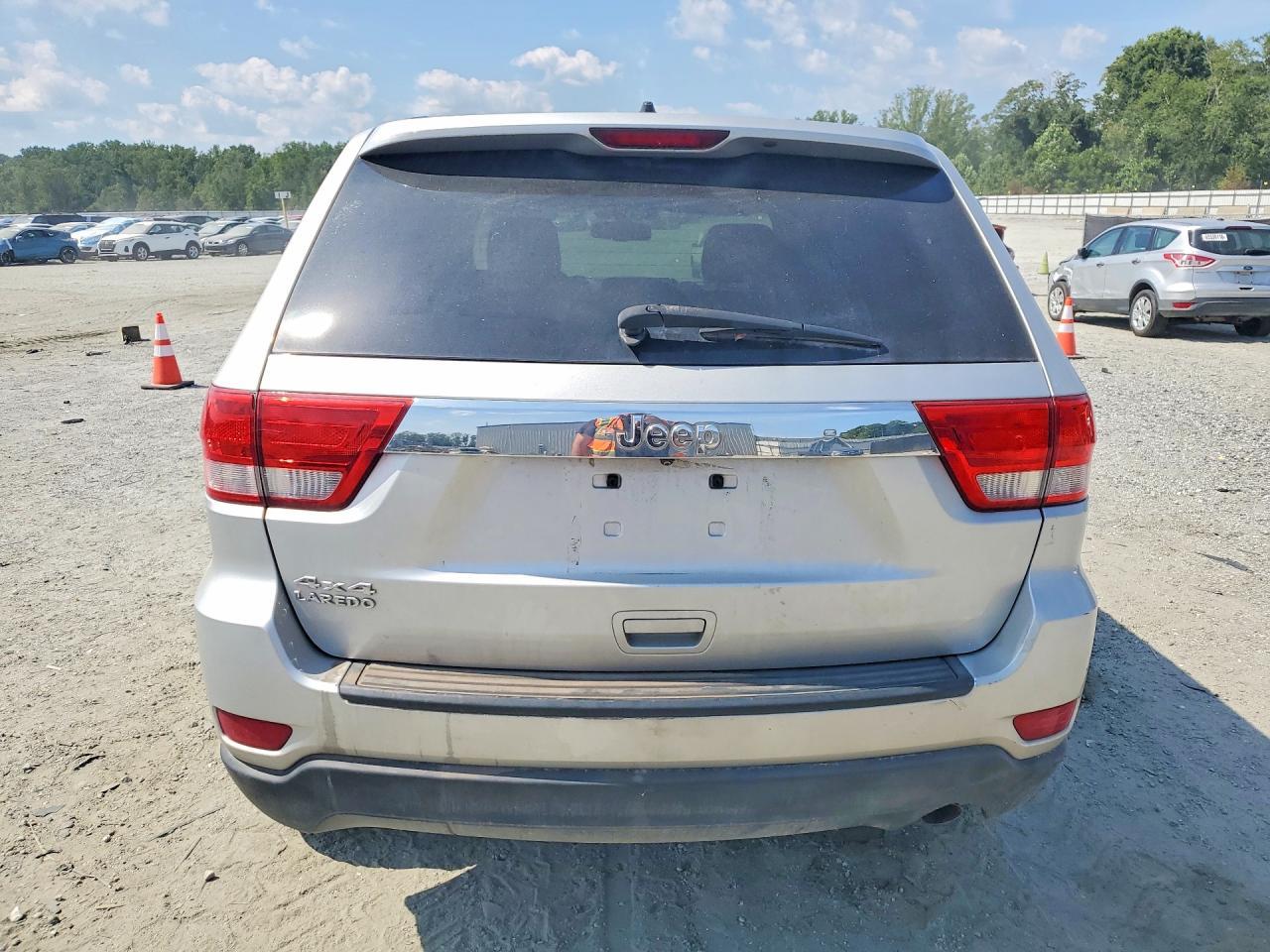 2013 Jeep Grand Cherokee Laredo - zdjęcie 6