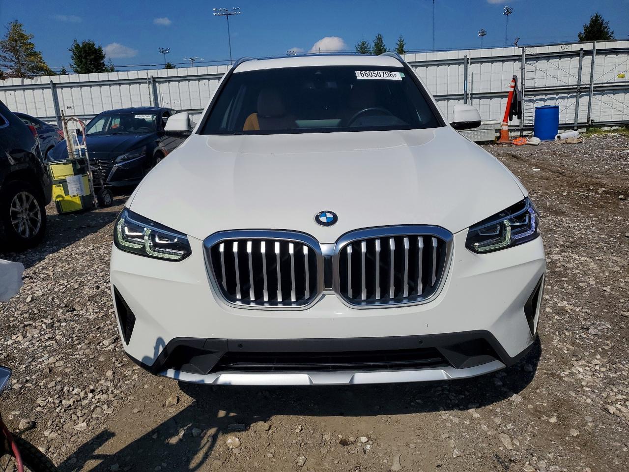2022 BMW X3 xDrive30I - zdjęcie 5