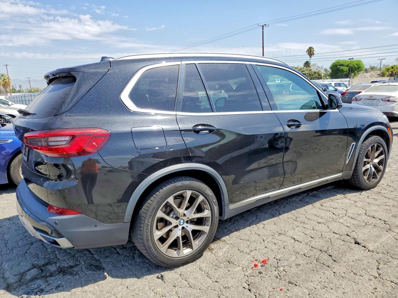 2019 BMW X5 xDrive40I - zdjęcie 3