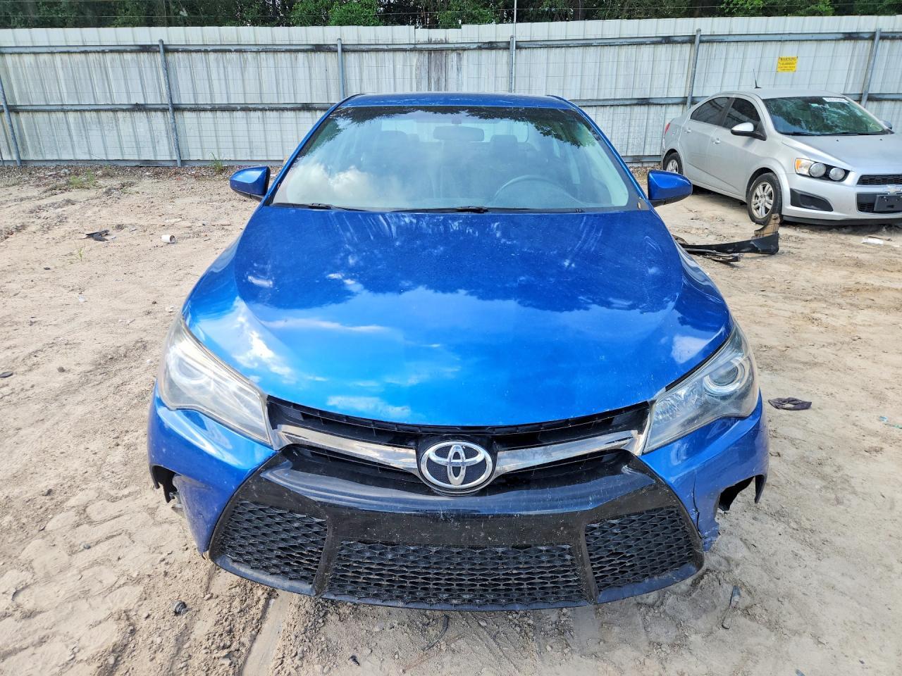 2017 Toyota Camry Se - zdjęcie 5