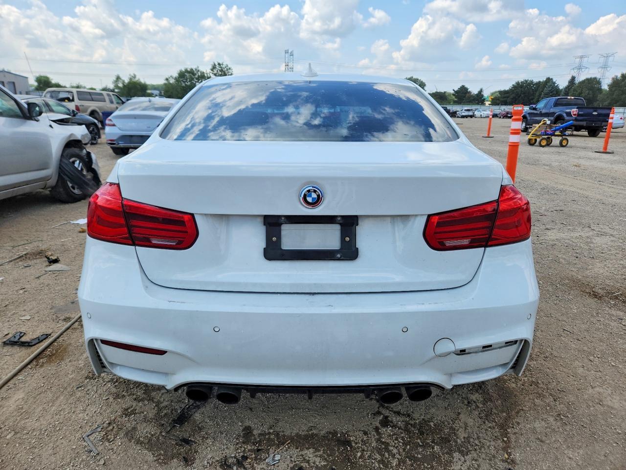 2017 BMW Seria 3 340i - zdjęcie 6