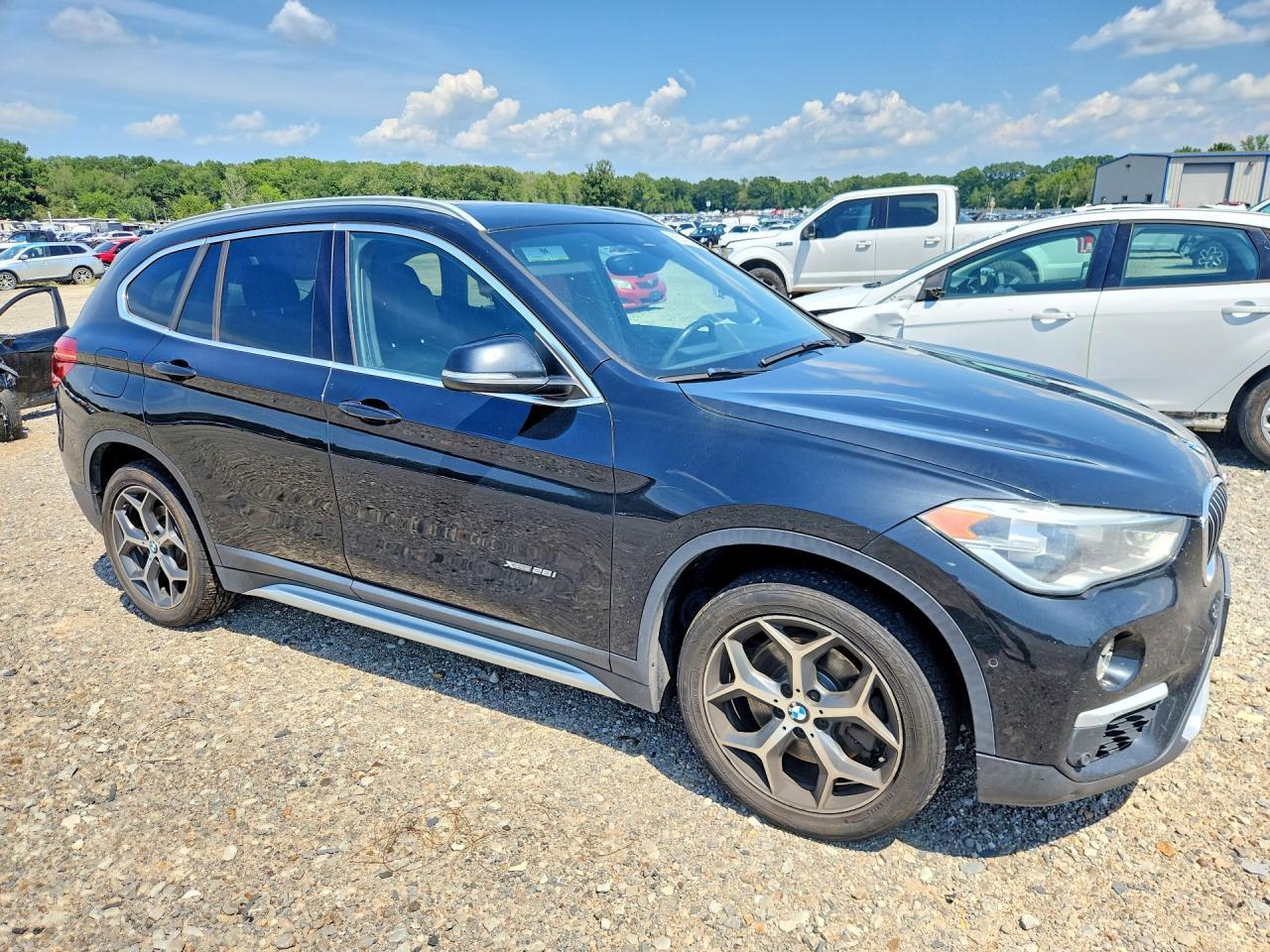 2017 BMW X1 xDrive28I - zdjęcie 4