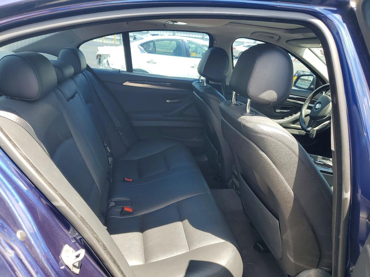 2016 BMW 528 I - zdjęcie 10