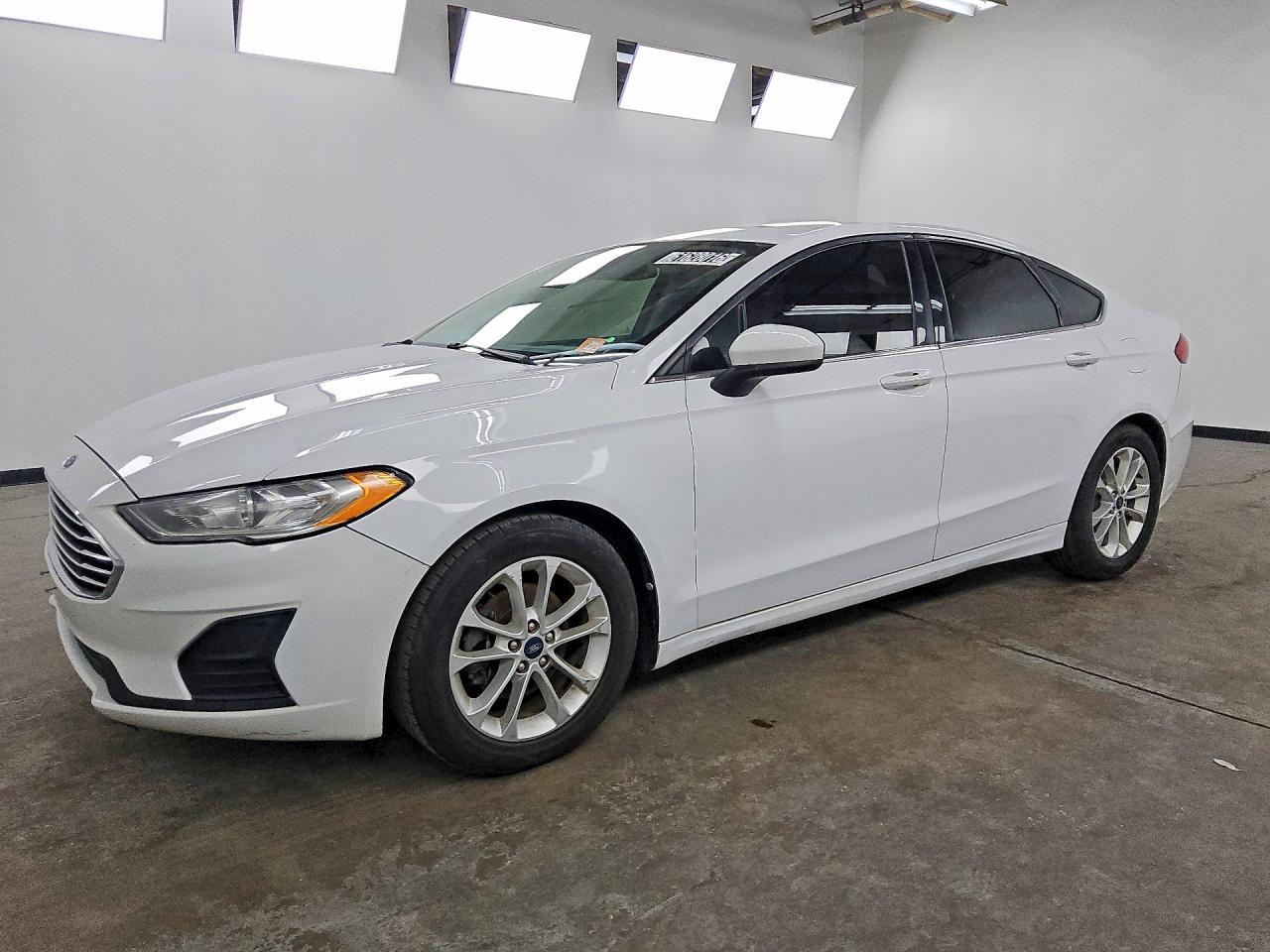 2019 Ford Fusion Se - zdjęcie główne