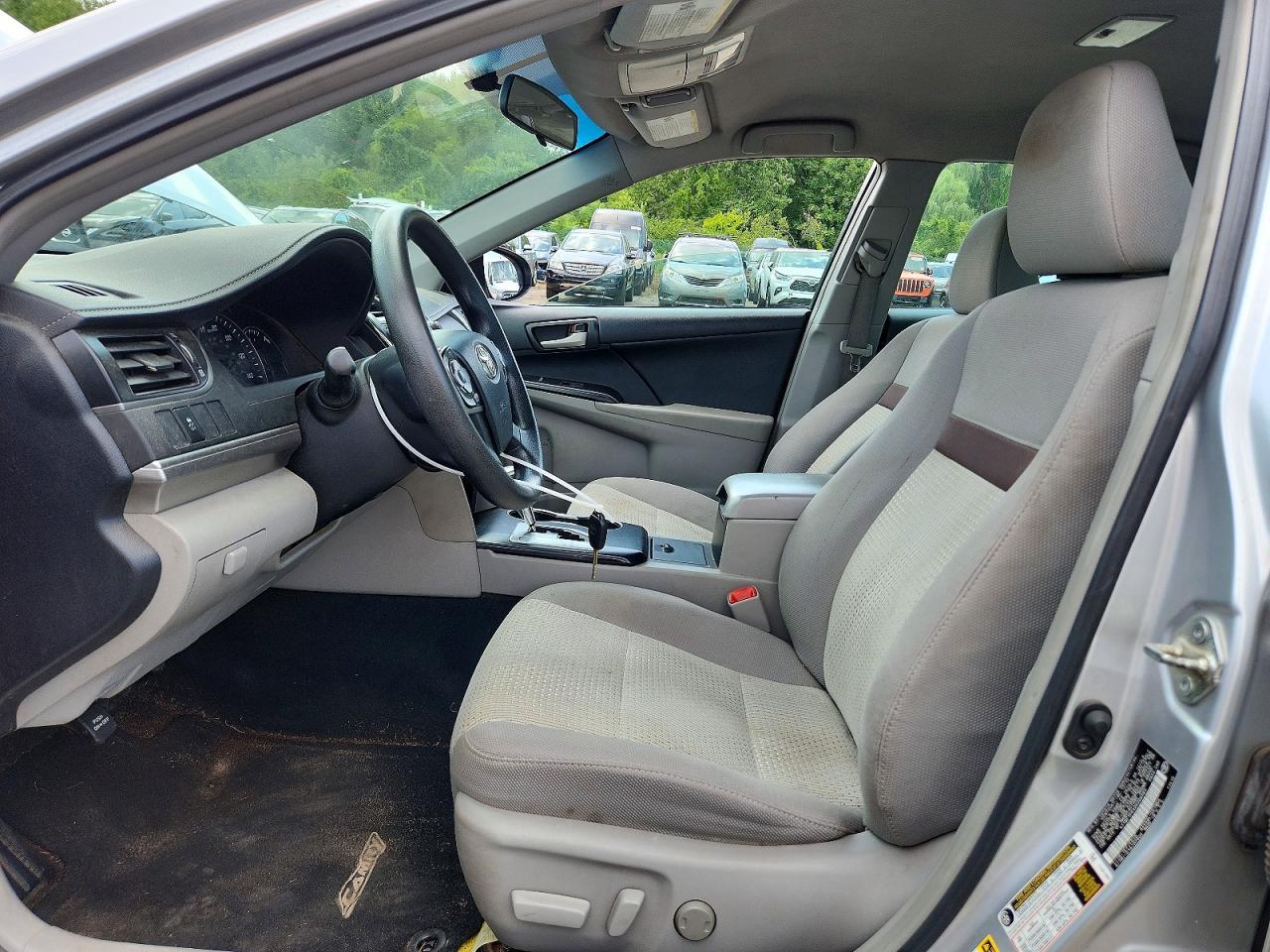 2013 Toyota Camry Le - zdjęcie 7